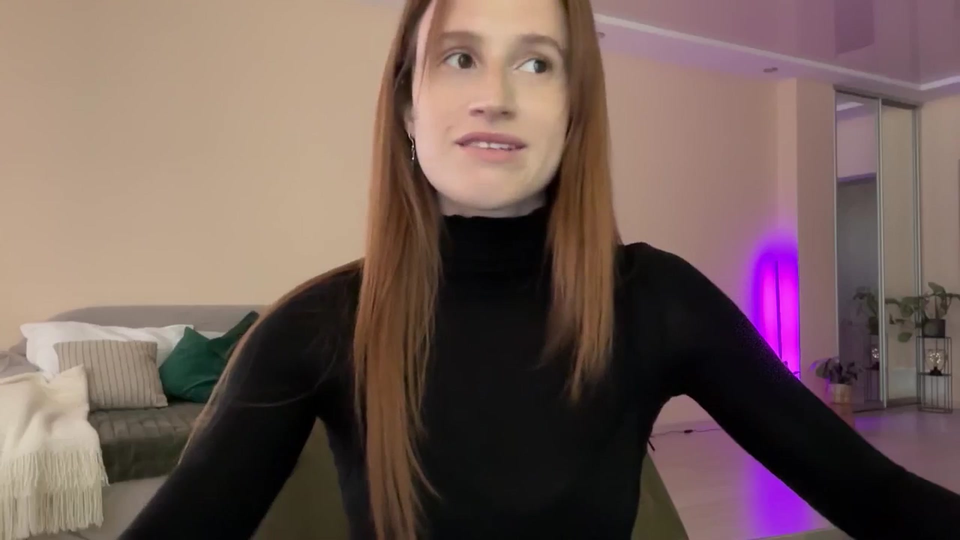 Gallery image thumbnail from LovelyBvnny's myfreecams stream on, 05/16/2024, 13:43 image 3 of 20