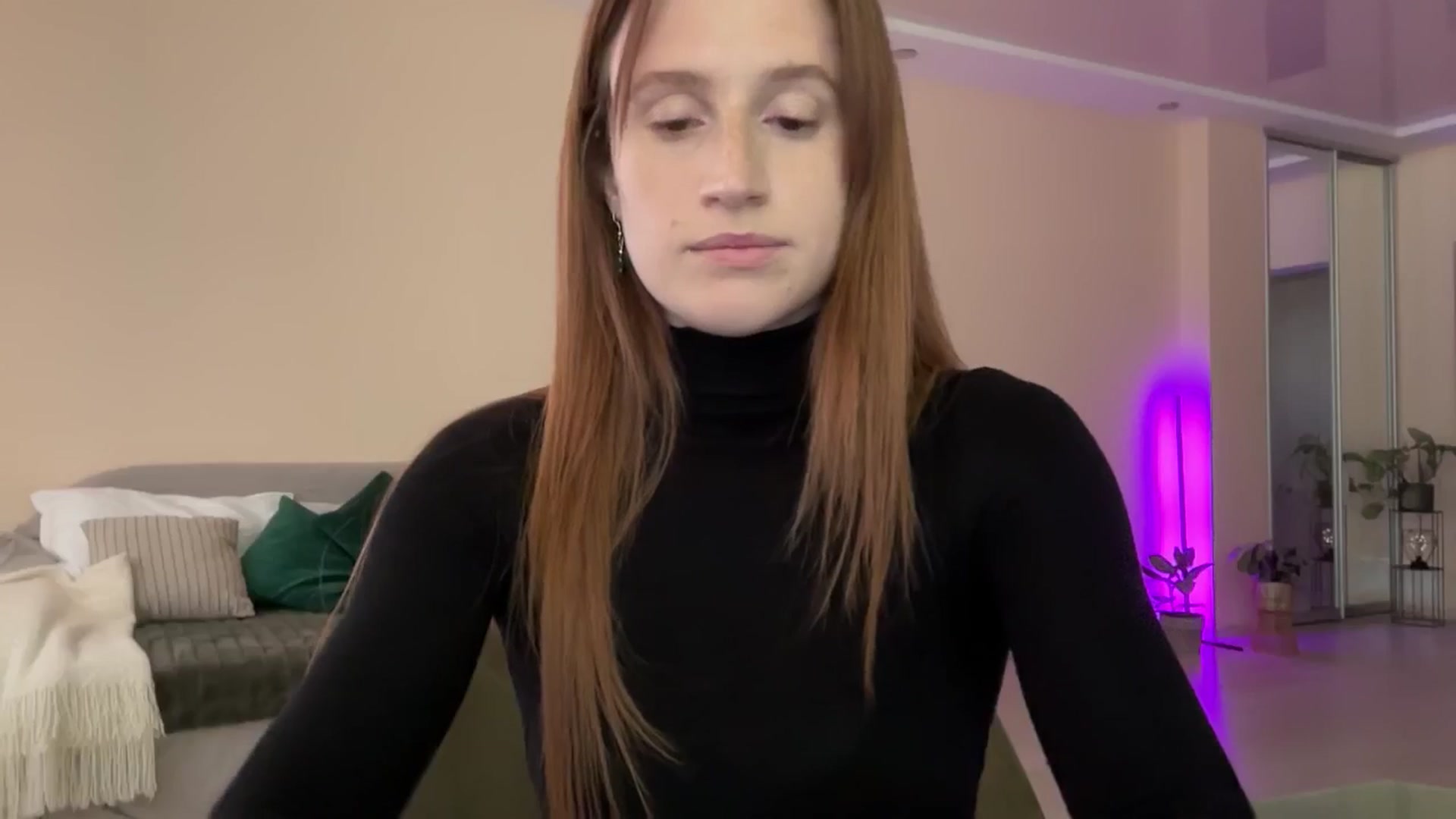 Gallery image thumbnail from LovelyBvnny's myfreecams stream on, 05/16/2024, 13:43 image 4 of 20