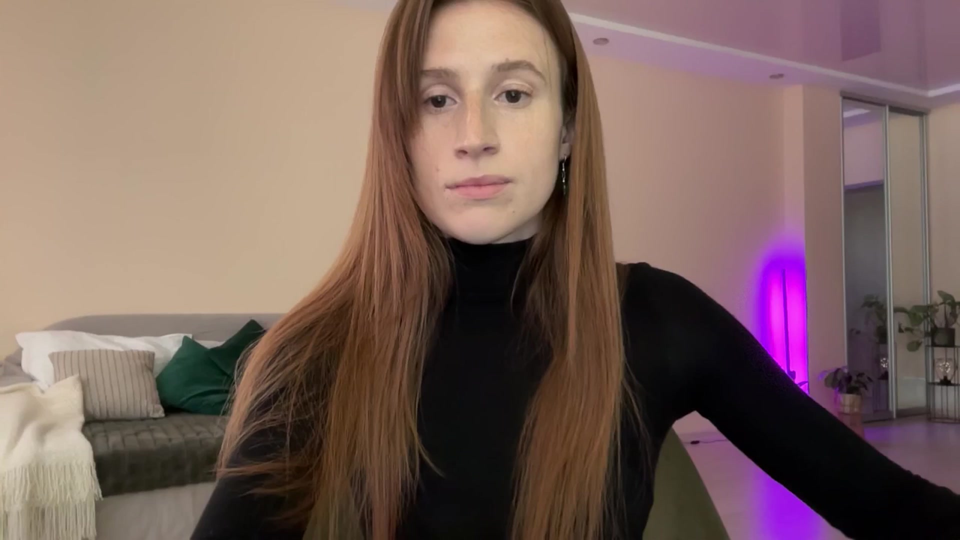 Gallery image thumbnail from LovelyBvnny's myfreecams stream on, 05/16/2024, 14:21 image 8 of 20