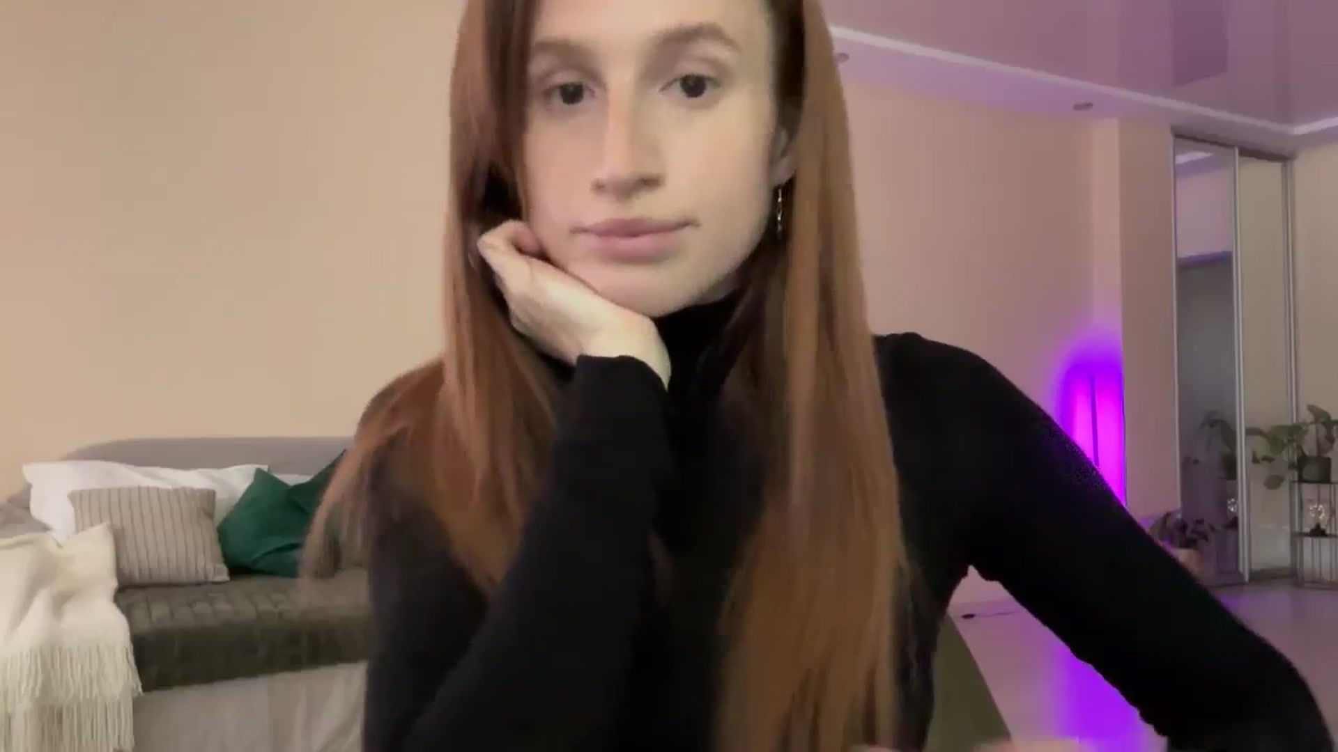 Gallery image thumbnail from LovelyBvnny's myfreecams stream on, 05/16/2024, 14:21 image 7 of 20