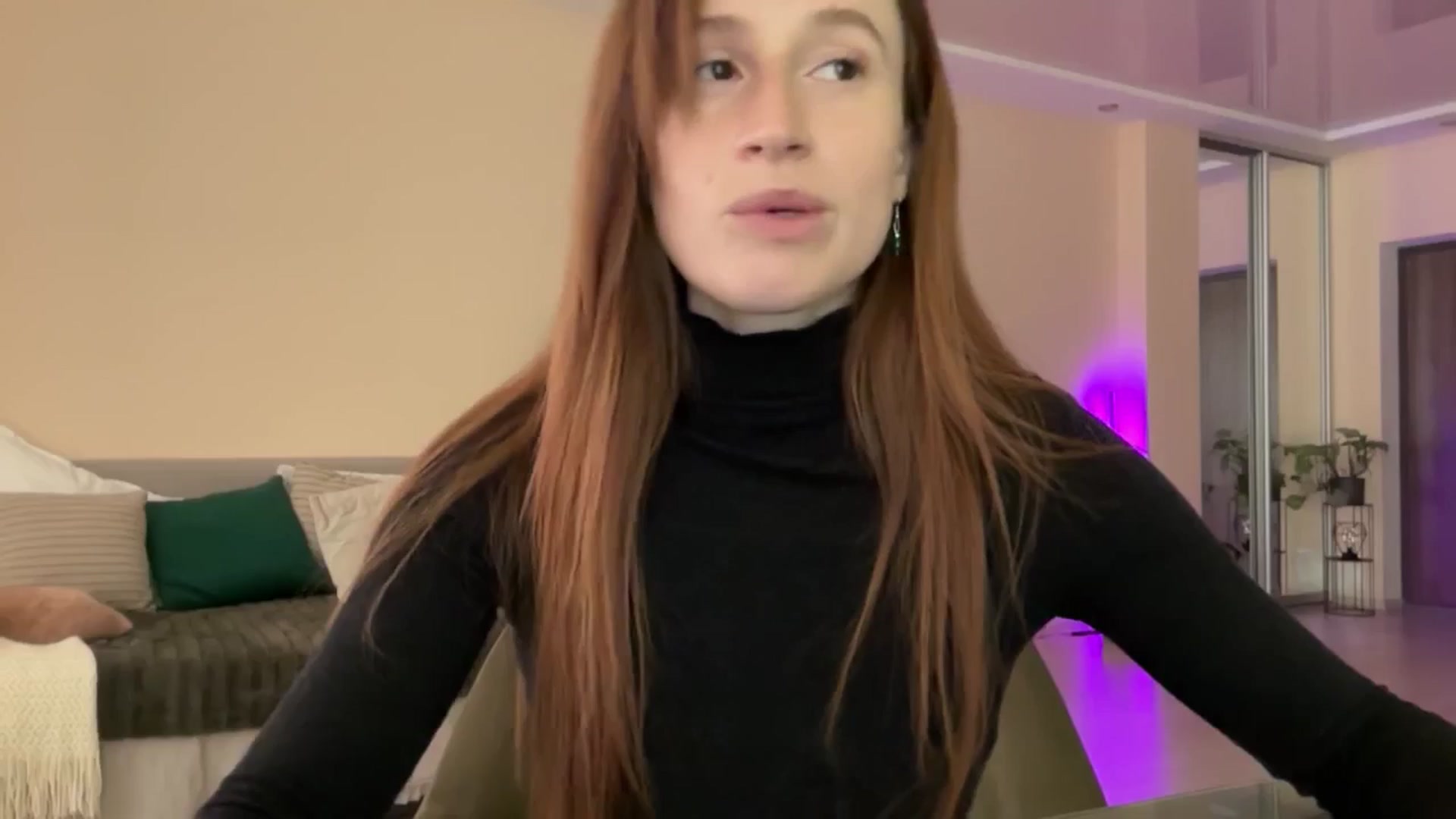 Gallery image thumbnail from LovelyBvnny's myfreecams stream on, 05/18/2024, 07:57 image 18 of 20