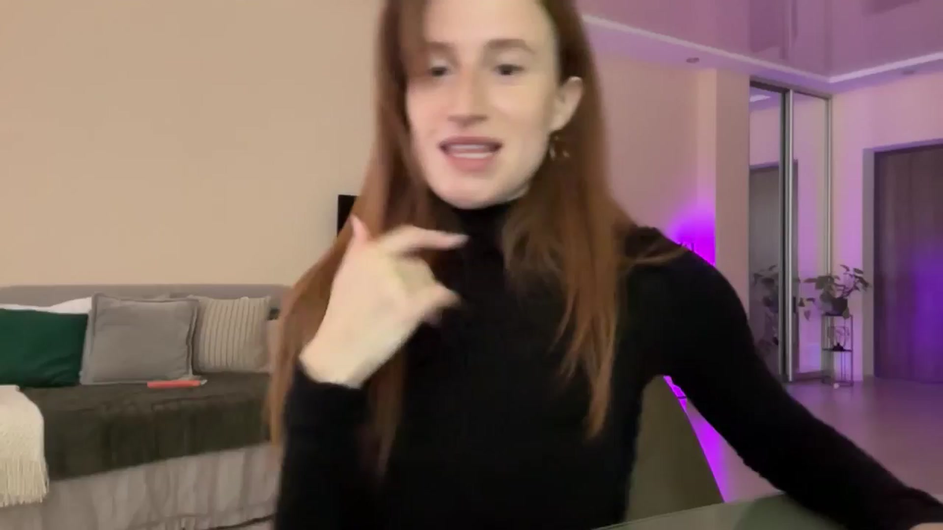 Gallery image thumbnail from LovelyBvnny's myfreecams stream on, 05/23/2024, 09:18 image 15 of 20