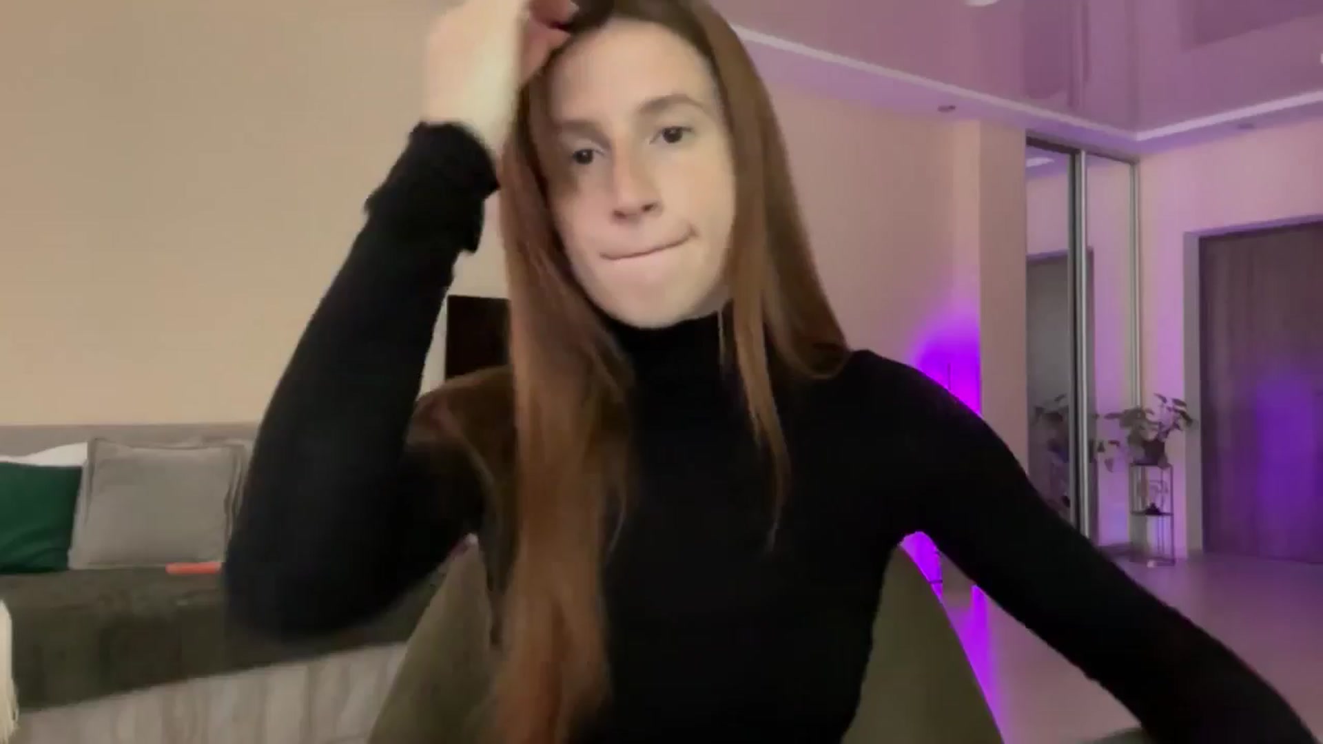 Gallery image thumbnail from LovelyBvnny's myfreecams stream on, 05/23/2024, 09:18 image 17 of 20
