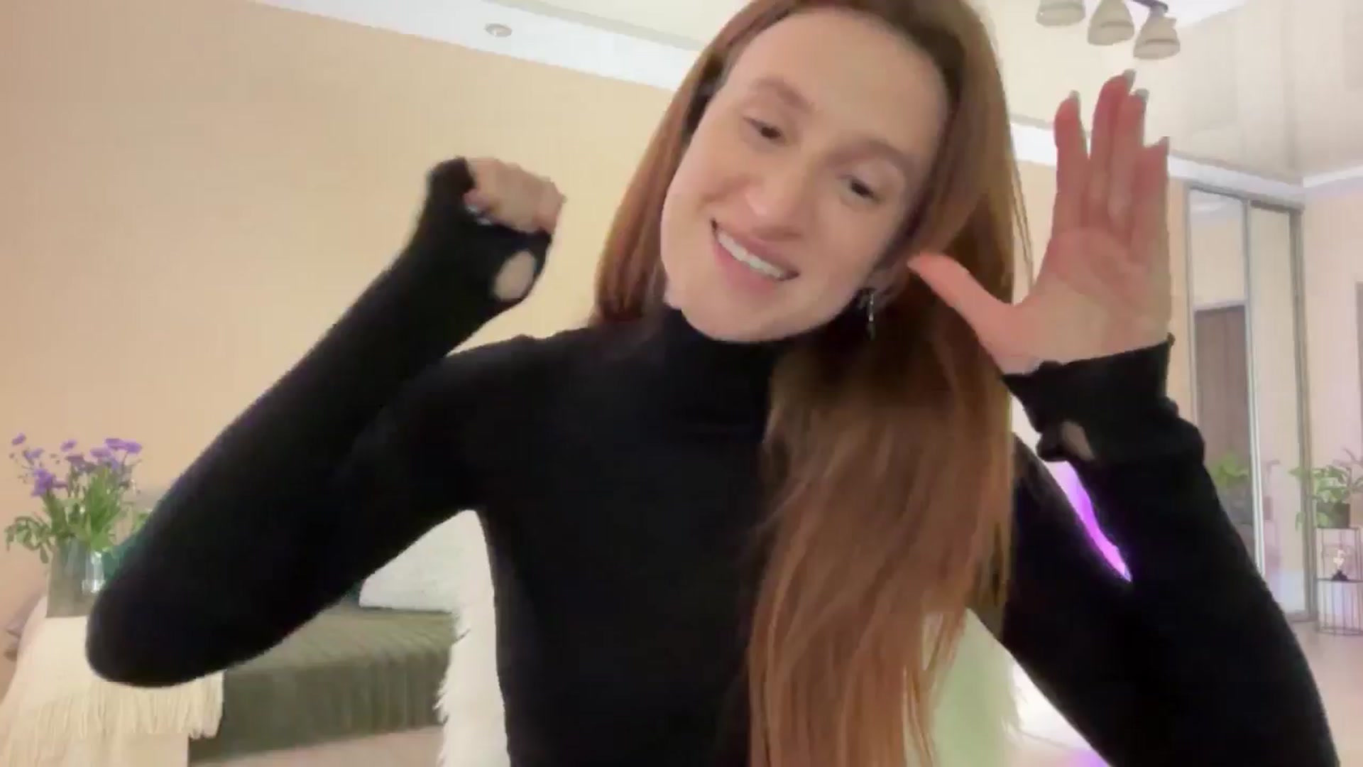 Gallery image thumbnail from LovelyBvnny's myfreecams stream on, 05/28/2024, 15:49 image 10 of 20