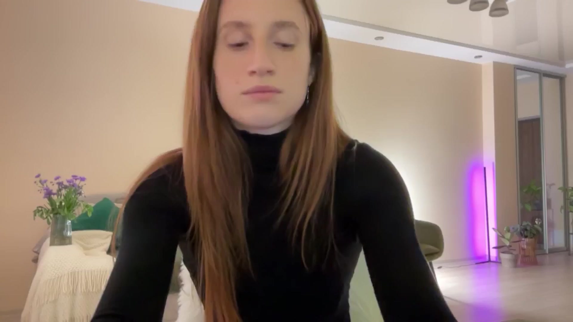 Gallery image thumbnail from LovelyBvnny's myfreecams stream on, 05/28/2024, 15:49 image 6 of 20