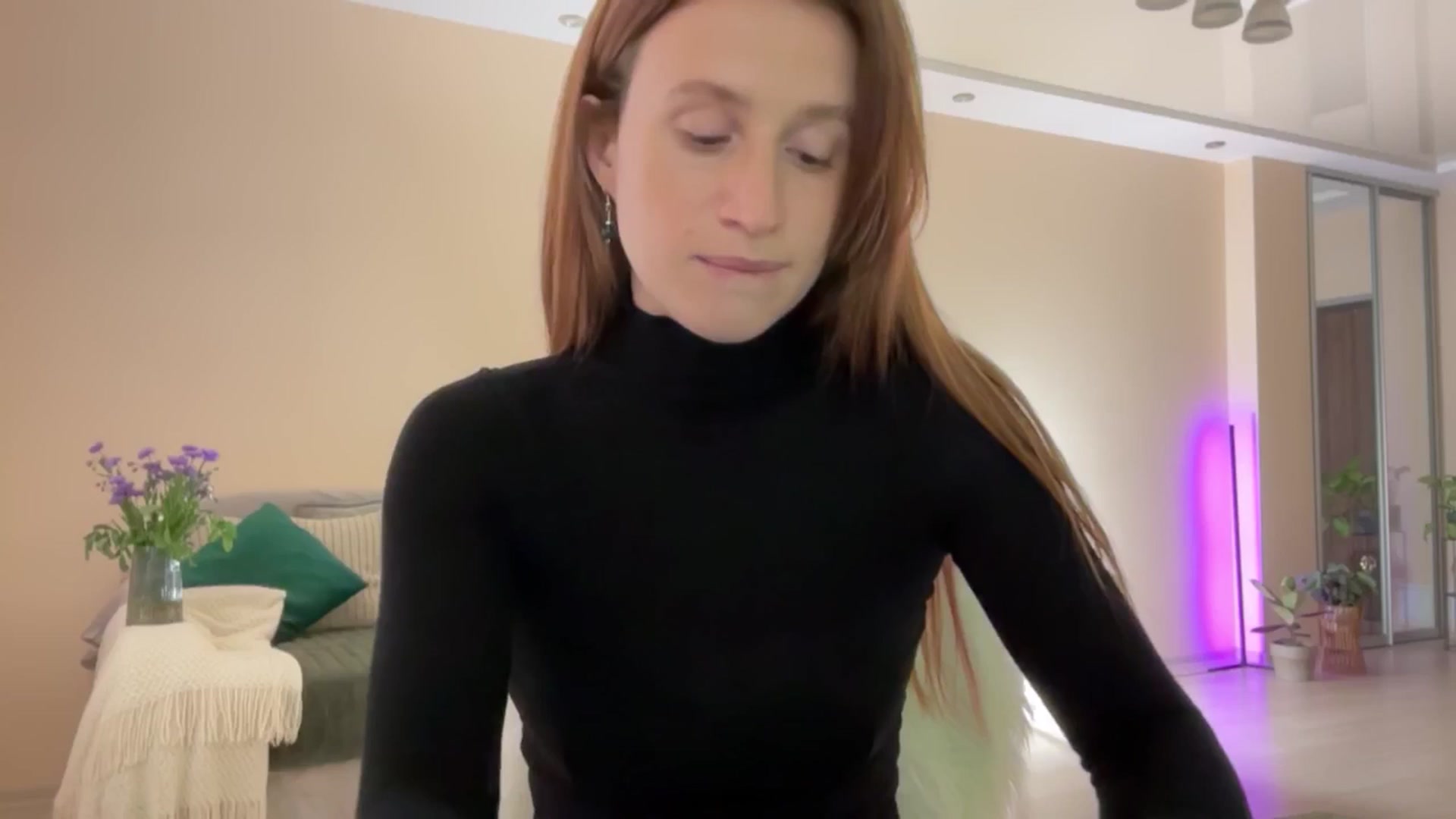Gallery image thumbnail from LovelyBvnny's myfreecams stream on, 05/28/2024, 15:49 image 7 of 20