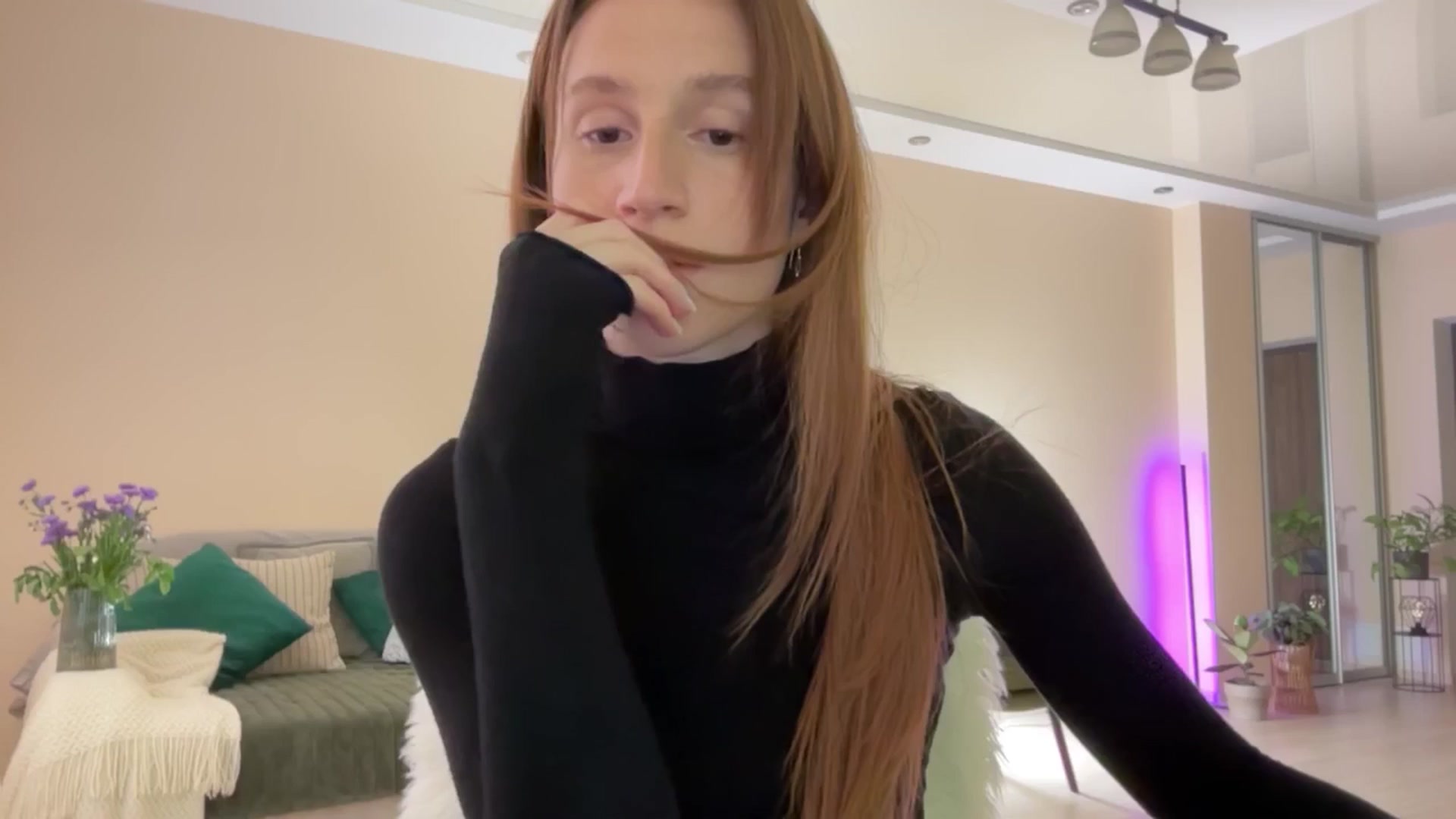 Gallery image thumbnail from LovelyBvnny's myfreecams stream on, 05/28/2024, 15:49 image 2 of 20