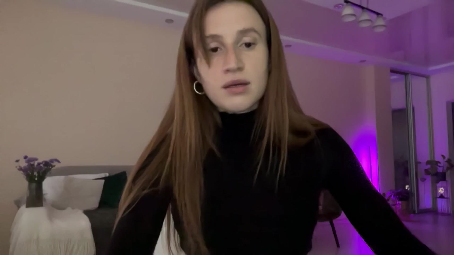 Gallery image thumbnail from LovelyBvnny's myfreecams stream on, 05/31/2024, 16:30 image 18 of 20