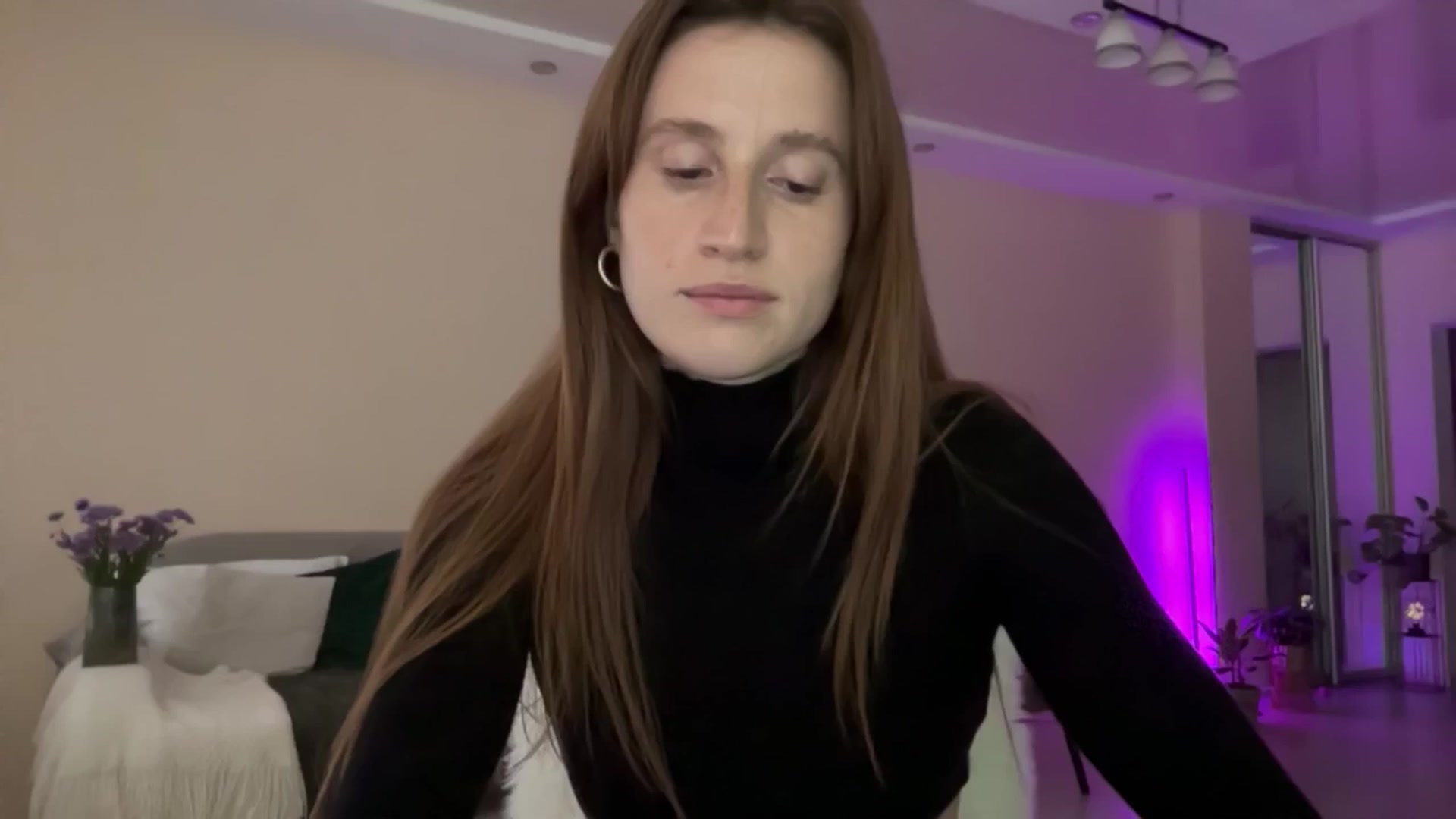 Gallery image thumbnail from LovelyBvnny's myfreecams stream on, 05/31/2024, 16:30 image 14 of 20