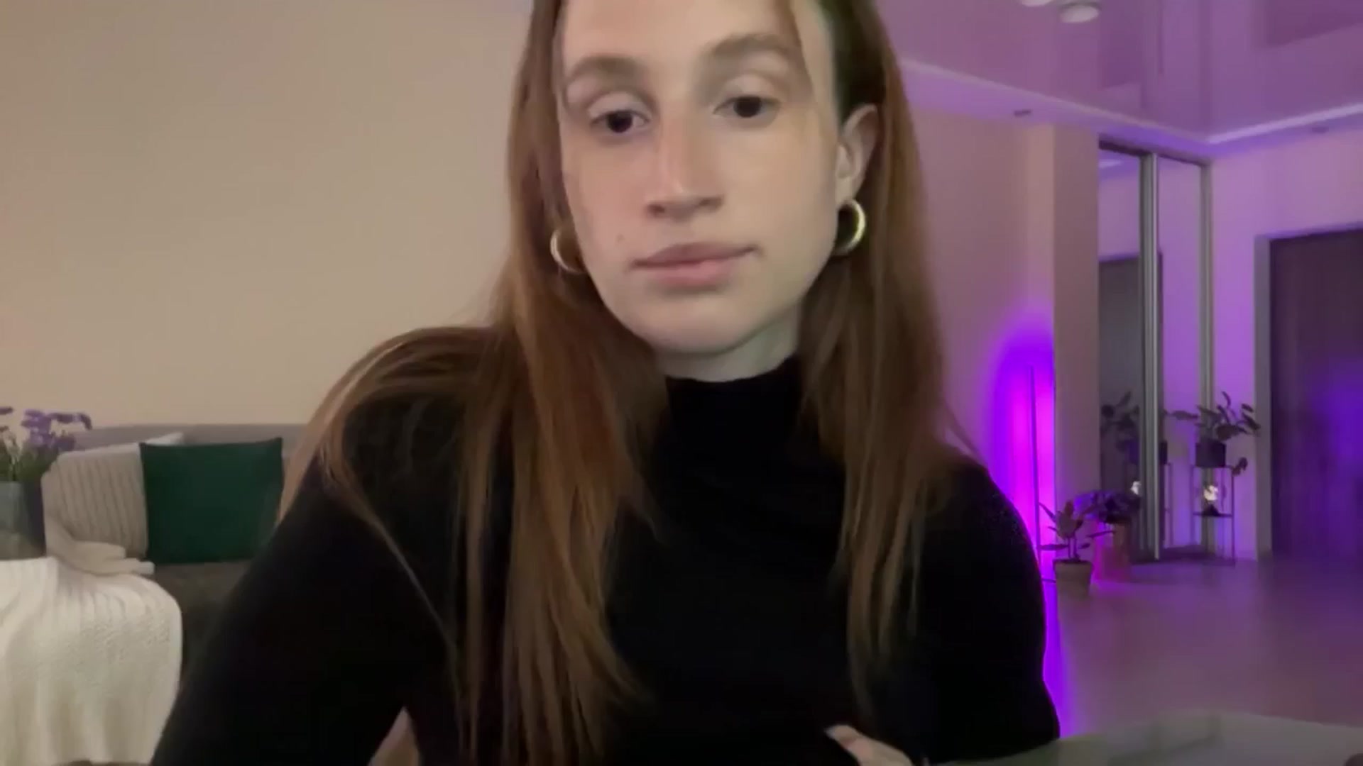 Gallery image thumbnail from LovelyBvnny's myfreecams stream on, 06/02/2024, 15:36 image 20 of 20
