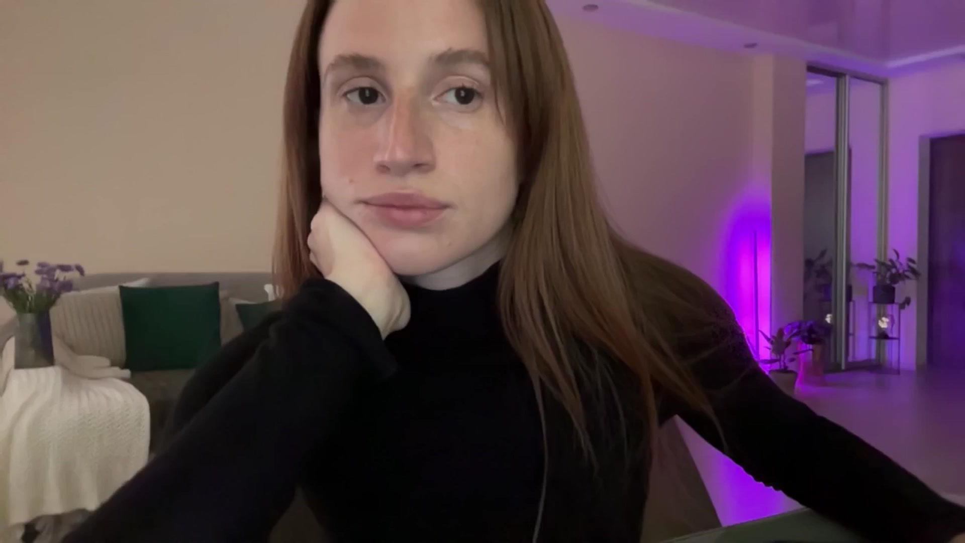 Gallery image thumbnail from LovelyBvnny's myfreecams stream on, 06/02/2024, 16:48 image 6 of 20
