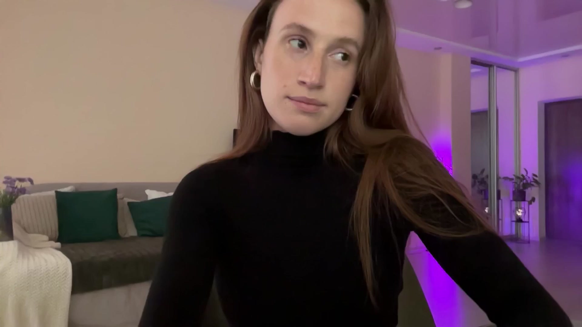 Gallery image thumbnail from LovelyBvnny's myfreecams stream on, 06/02/2024, 16:48 image 18 of 20