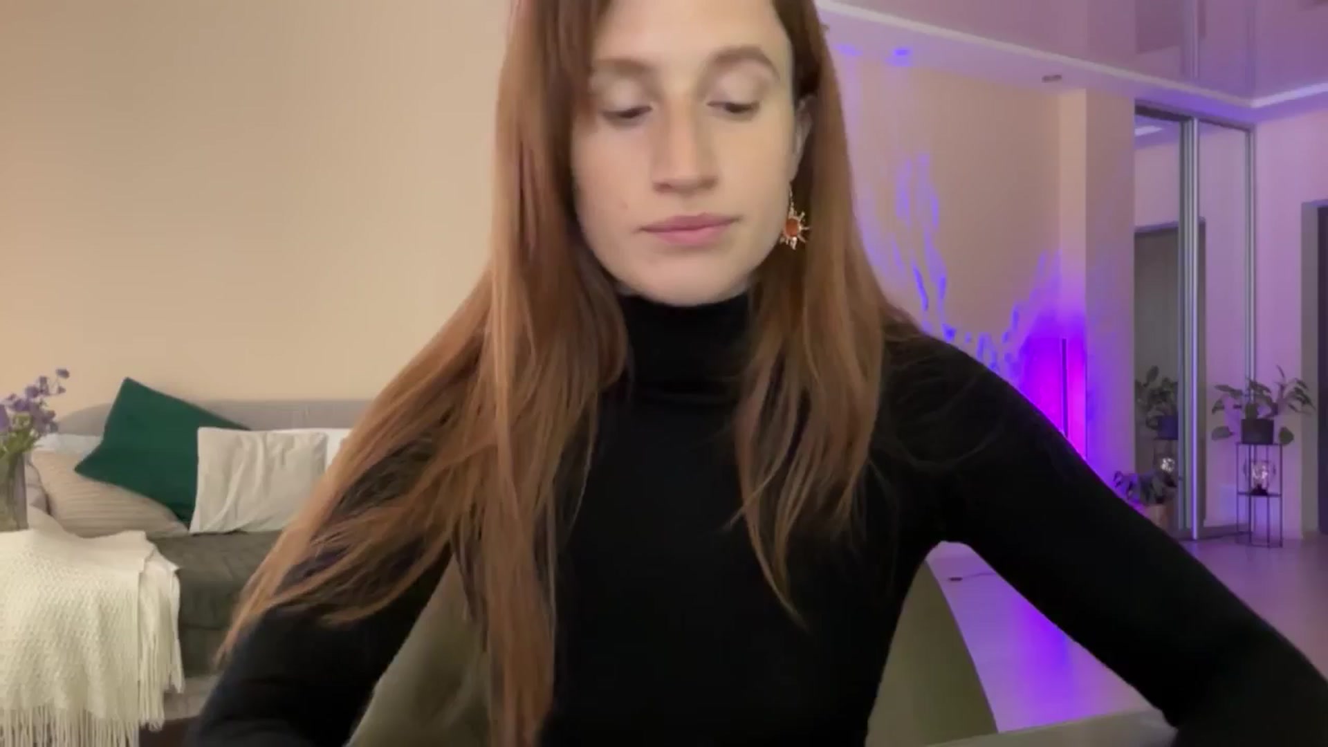 Gallery image thumbnail from LovelyBvnny's myfreecams stream on, 06/11/2024, 08:36 image 18 of 20