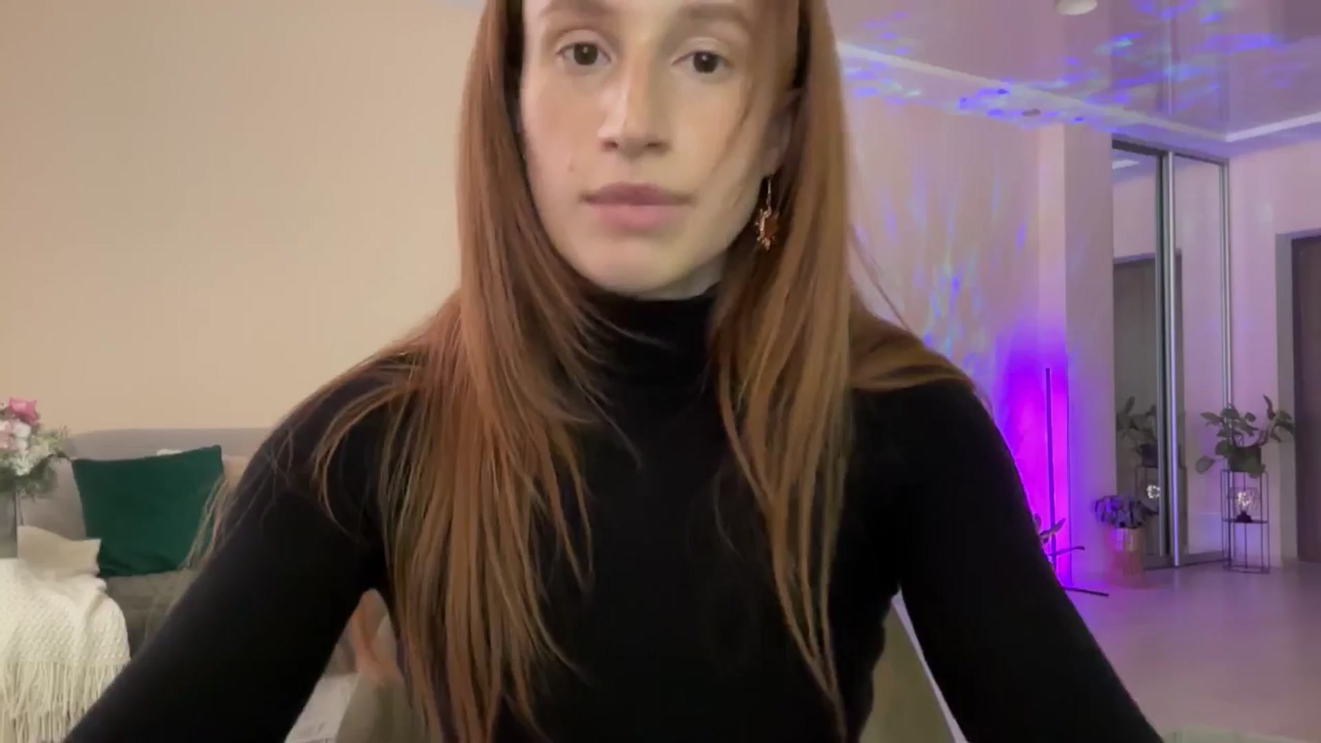 Gallery image thumbnail from LovelyBvnny's myfreecams stream on, 06/16/2024, 12:04 image 11 of 20