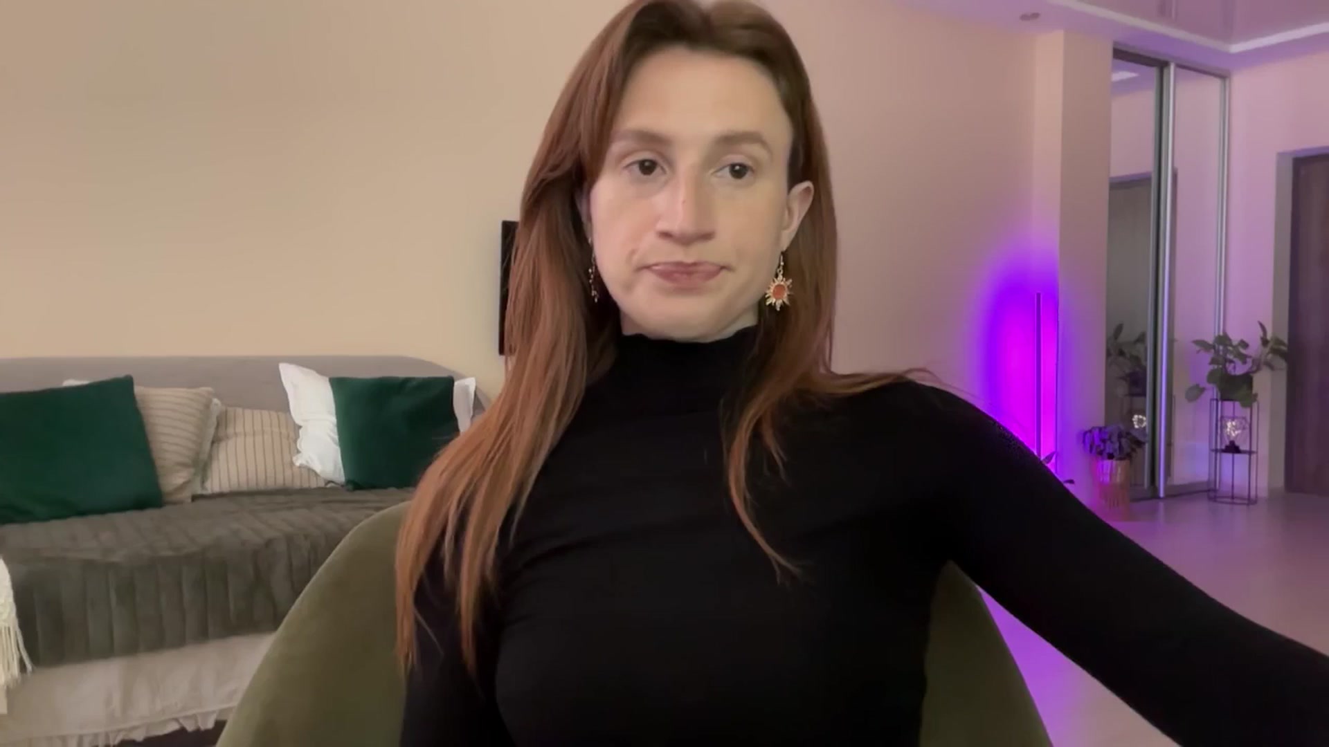 Gallery image thumbnail from LovelyBvnny's myfreecams stream on, 06/16/2024, 12:04 image 20 of 20