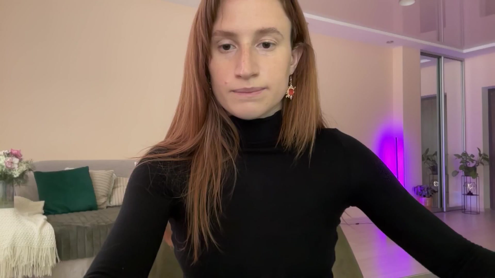 Gallery image thumbnail from LovelyBvnny's myfreecams stream on, 06/16/2024, 12:04 image 14 of 20