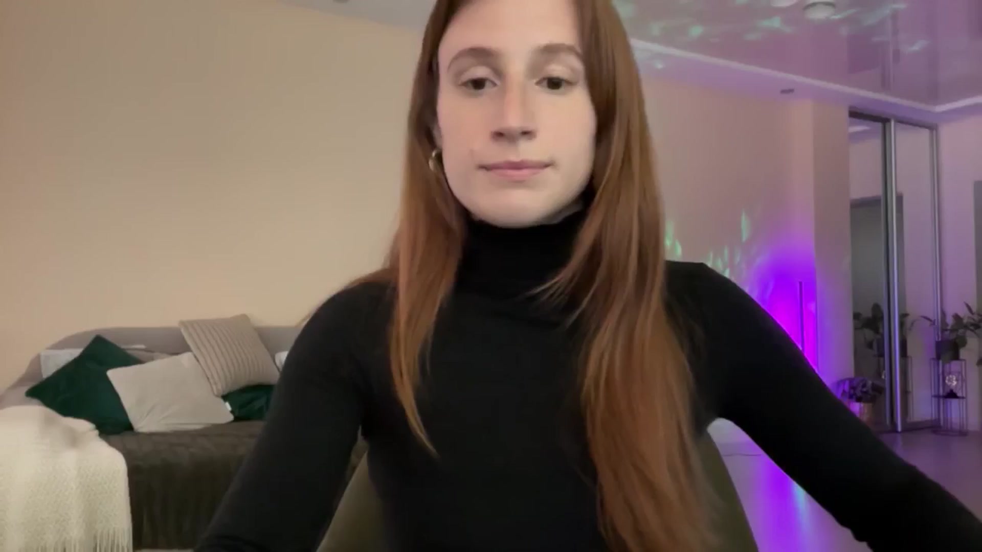 Gallery image thumbnail from LovelyBvnny's myfreecams stream on, 06/18/2024, 14:37 image 14 of 20