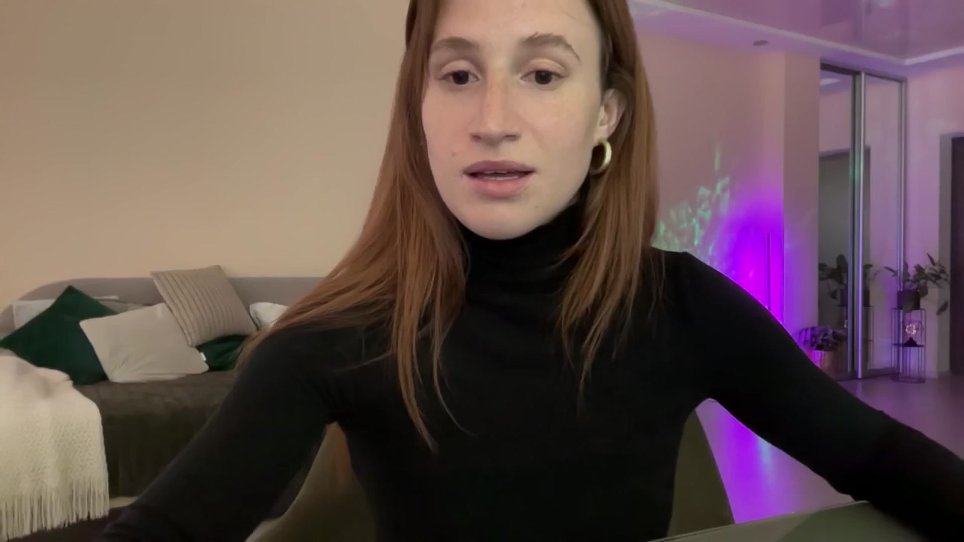 Gallery image thumbnail from LovelyBvnny's myfreecams stream on, 06/18/2024, 17:12 image 3 of 20