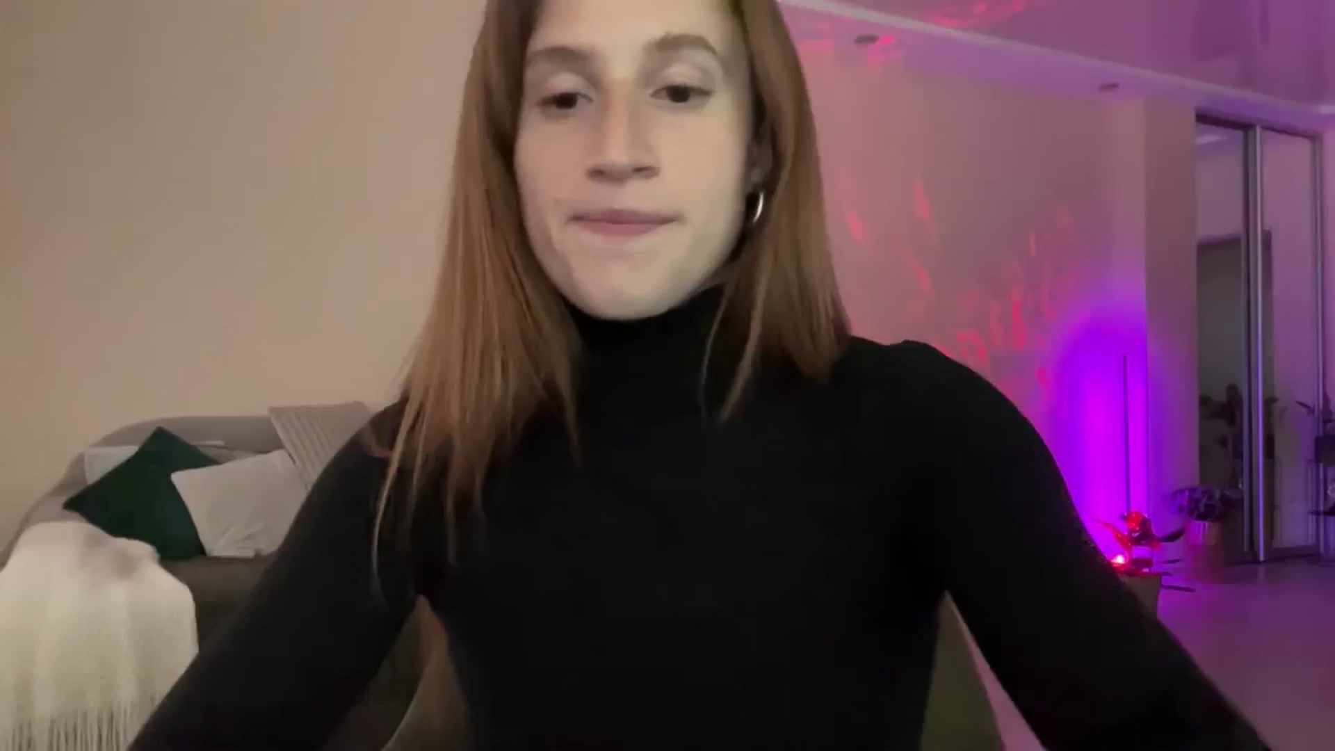 Gallery image thumbnail from LovelyBvnny's myfreecams stream on, 06/18/2024, 17:12 image 11 of 20