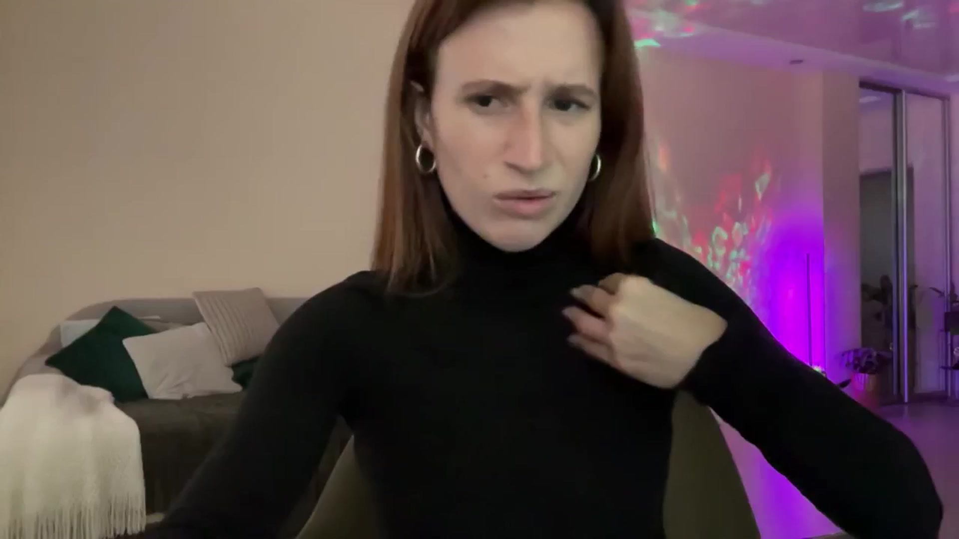 Gallery image thumbnail from LovelyBvnny's myfreecams stream on, 06/18/2024, 17:12 image 13 of 20