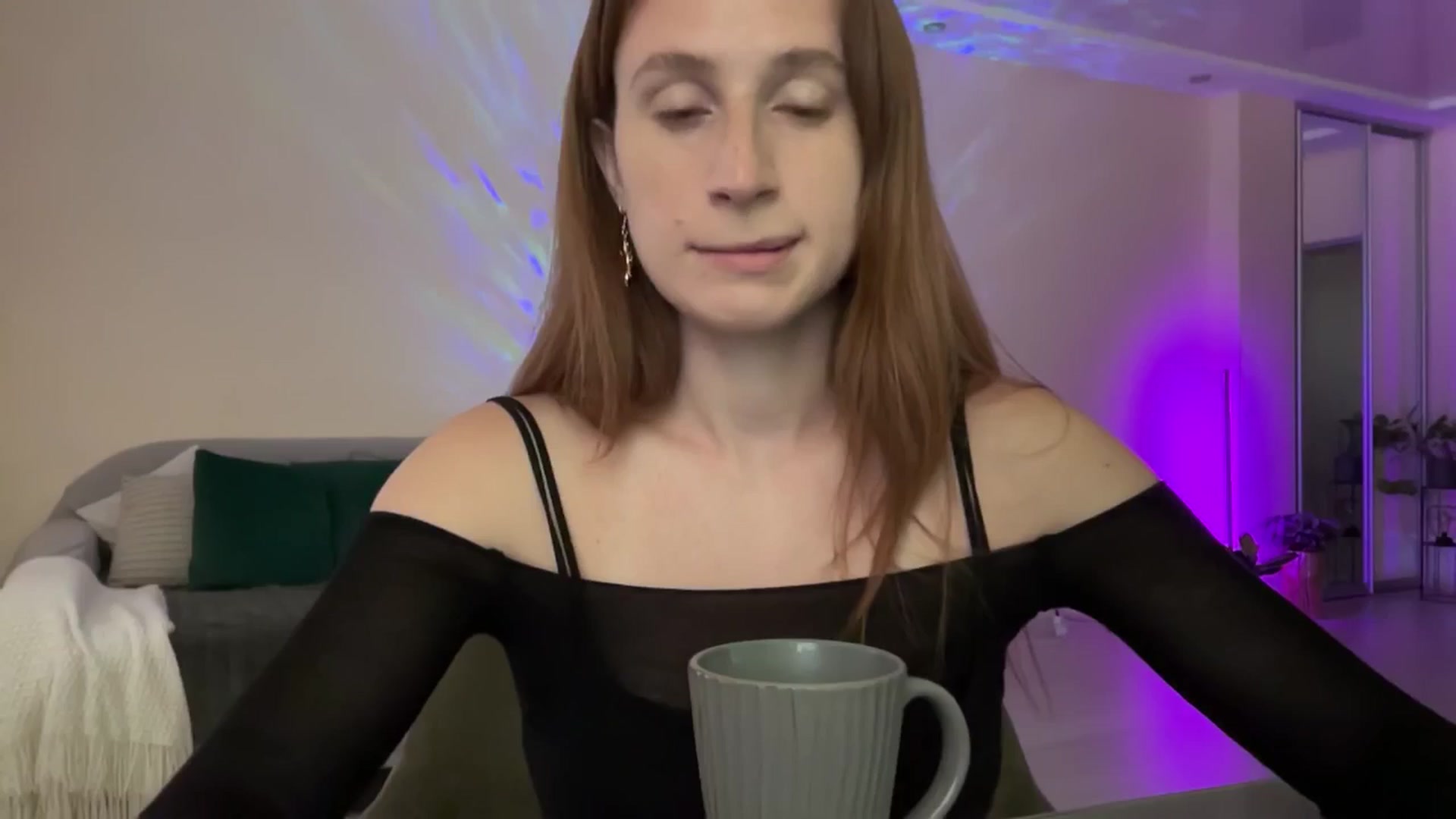 Gallery image thumbnail from LovelyBvnny's myfreecams stream on, 06/21/2024, 15:59 image 4 of 20