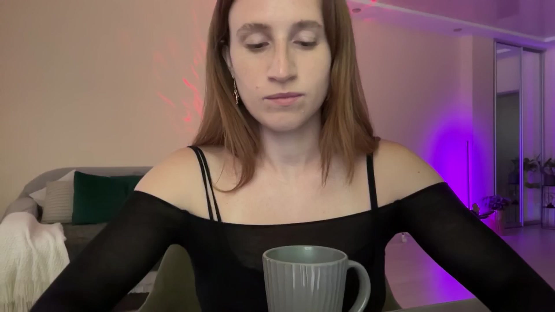 Gallery image thumbnail from LovelyBvnny's myfreecams stream on, 06/21/2024, 15:59 image 1 of 20