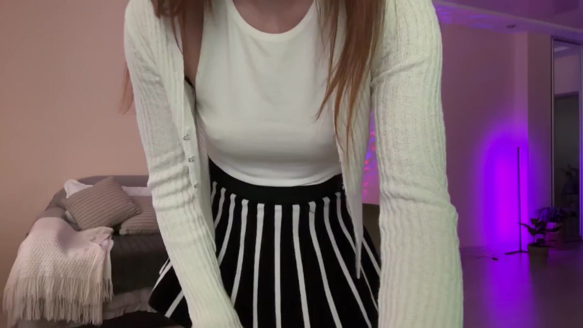 Gallery image thumbnail from LovelyBvnny's myfreecams stream on, 06/22/2024, 14:39 image 5 of 20