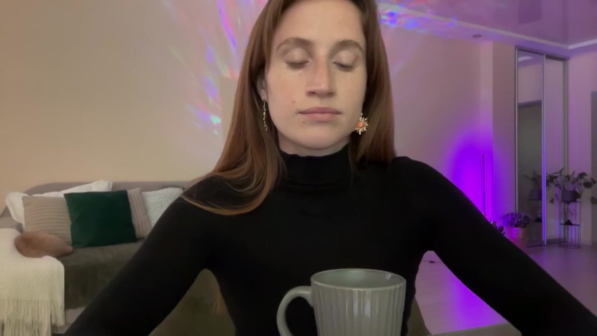 Gallery image thumbnail from LovelyBvnny's myfreecams stream on, 06/23/2024, 13:47 image 11 of 20