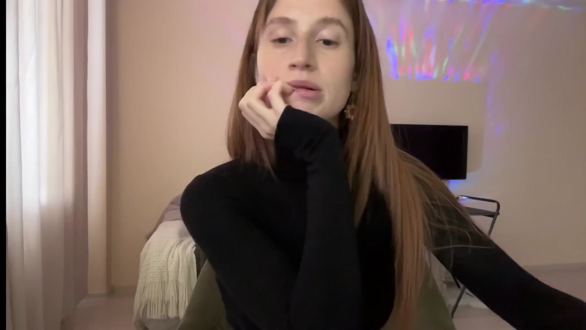 Gallery image thumbnail from LovelyBvnny's myfreecams stream on, 06/25/2024, 07:56 image 4 of 20