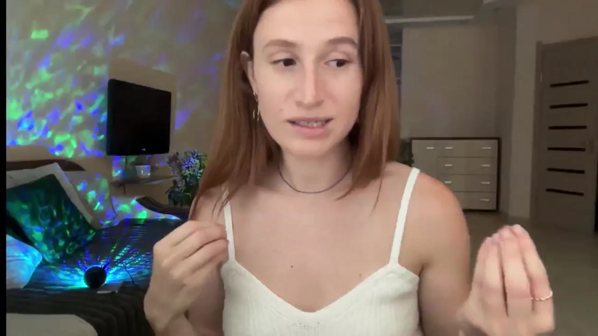 Gallery image thumbnail from LovelyBvnny's myfreecams stream on, 07/16/2024, 17:52 image 9 of 20