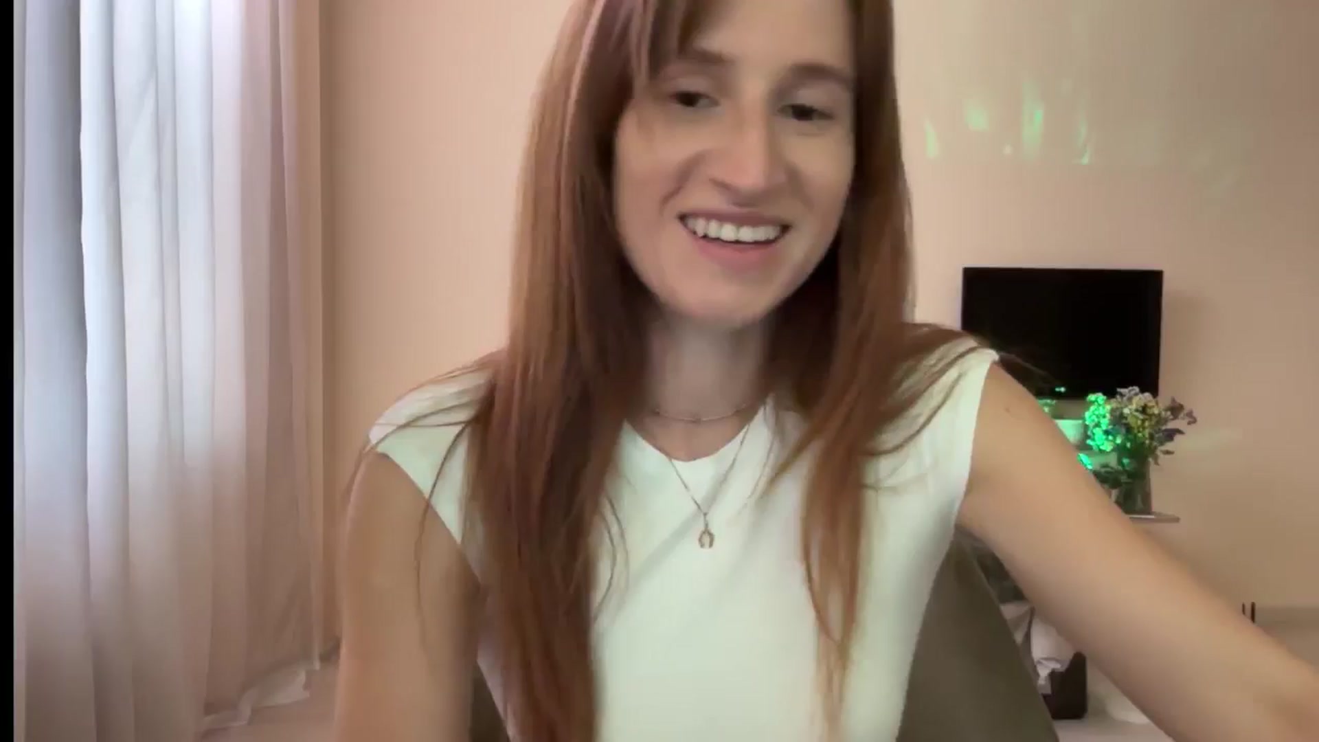 Gallery image thumbnail from LovelyBvnny's myfreecams stream on, 07/27/2024, 13:30 image 17 of 20