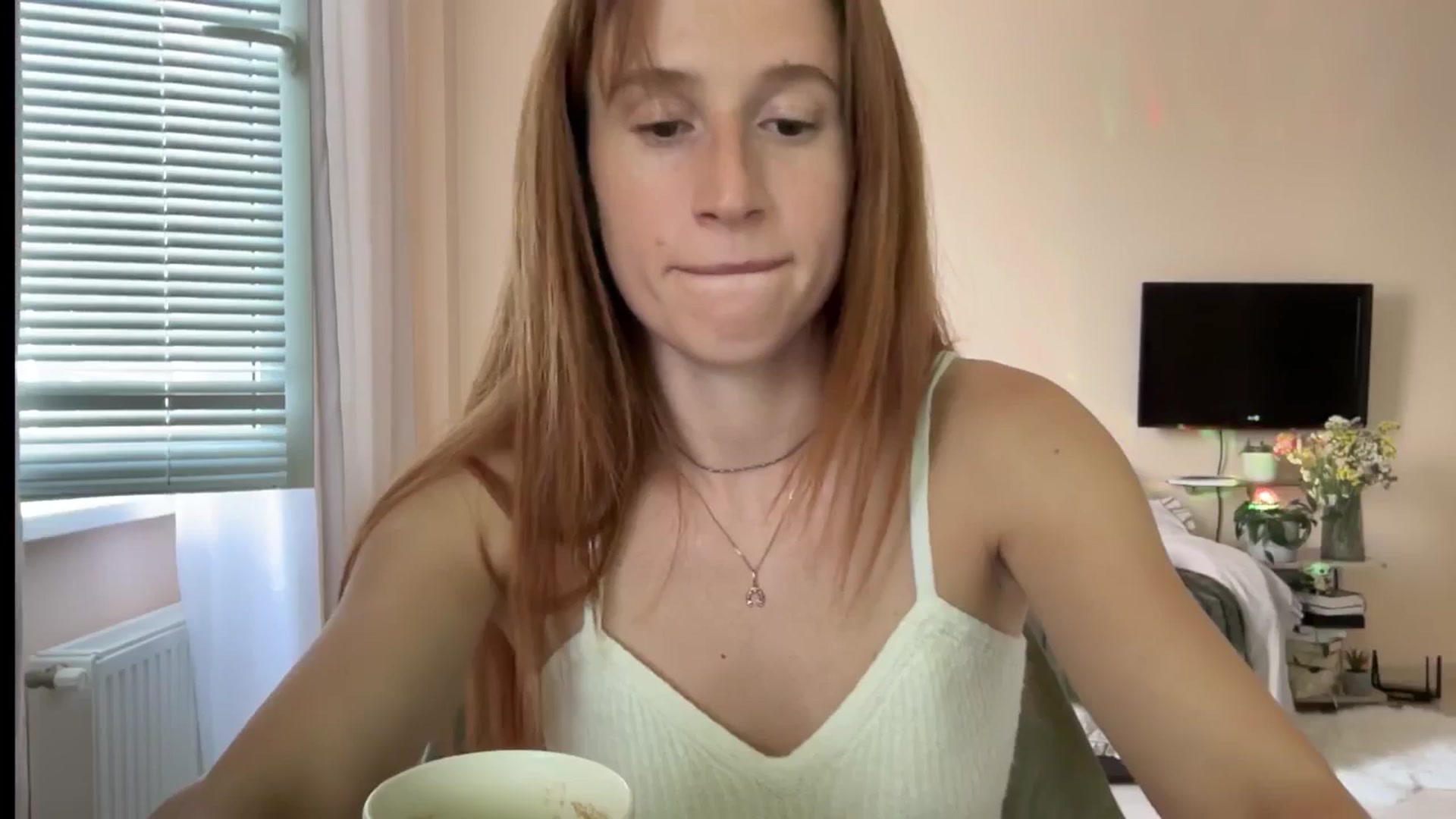 Gallery image thumbnail from LovelyBvnny's myfreecams stream on, 08/06/2024, 15:50 image 9 of 20
