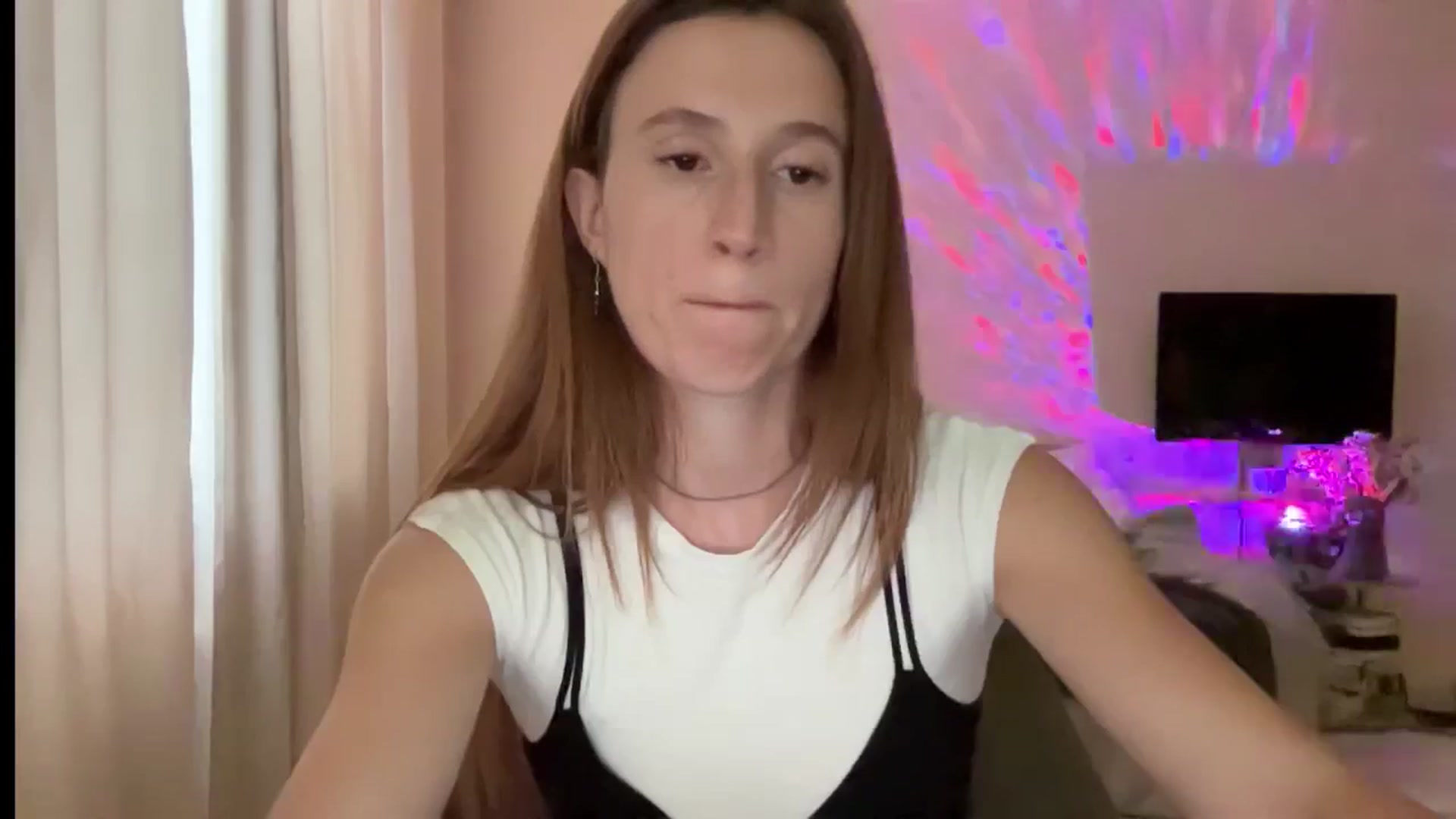 Gallery image thumbnail from LovelyBvnny's myfreecams stream on, 08/10/2024, 16:51 image 8 of 20
