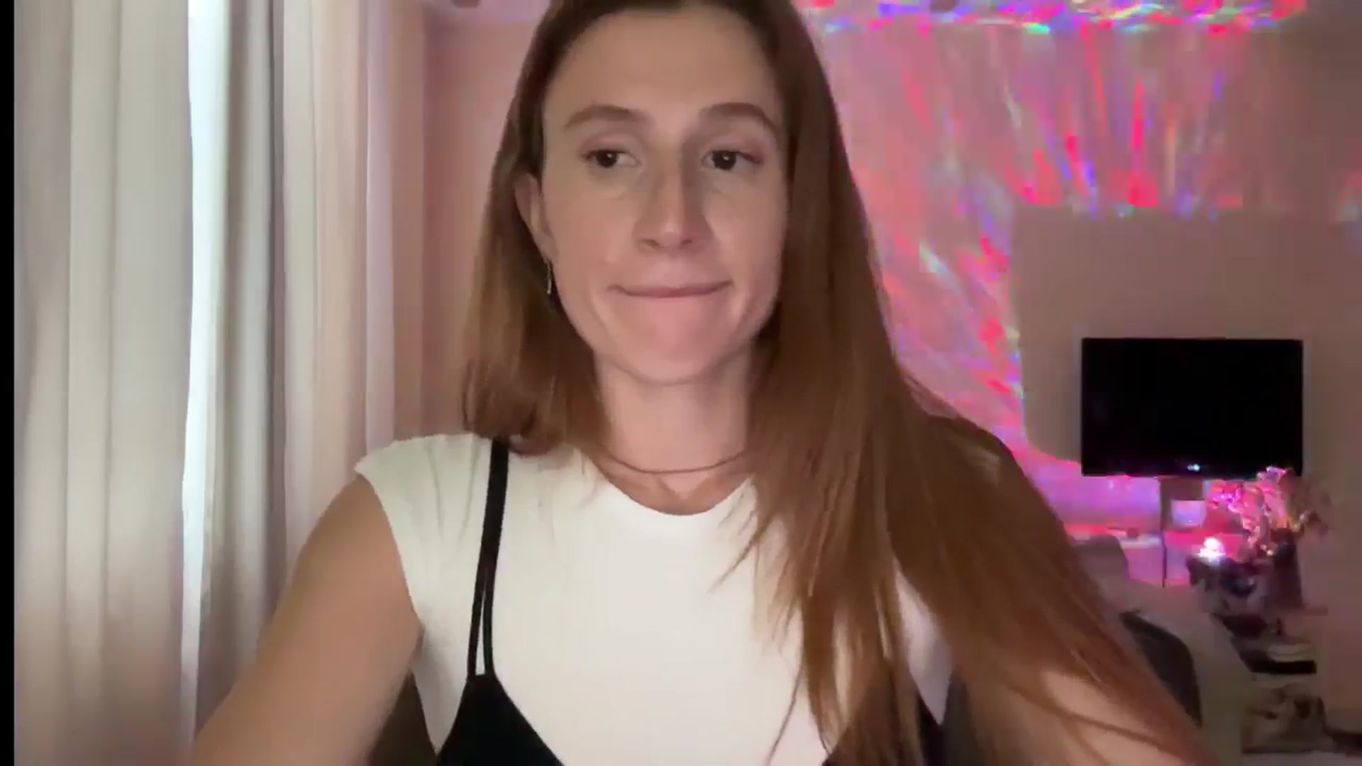 Gallery image thumbnail from LovelyBvnny's myfreecams stream on, 08/10/2024, 16:51 image 16 of 20