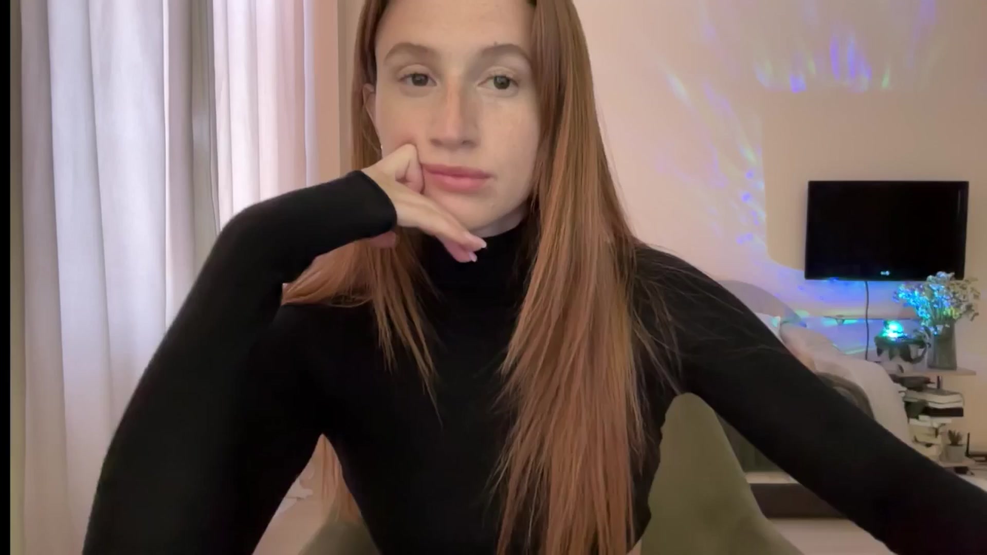 Gallery image thumbnail from LovelyBvnny's myfreecams stream on, 08/14/2024, 14:06 image 6 of 20