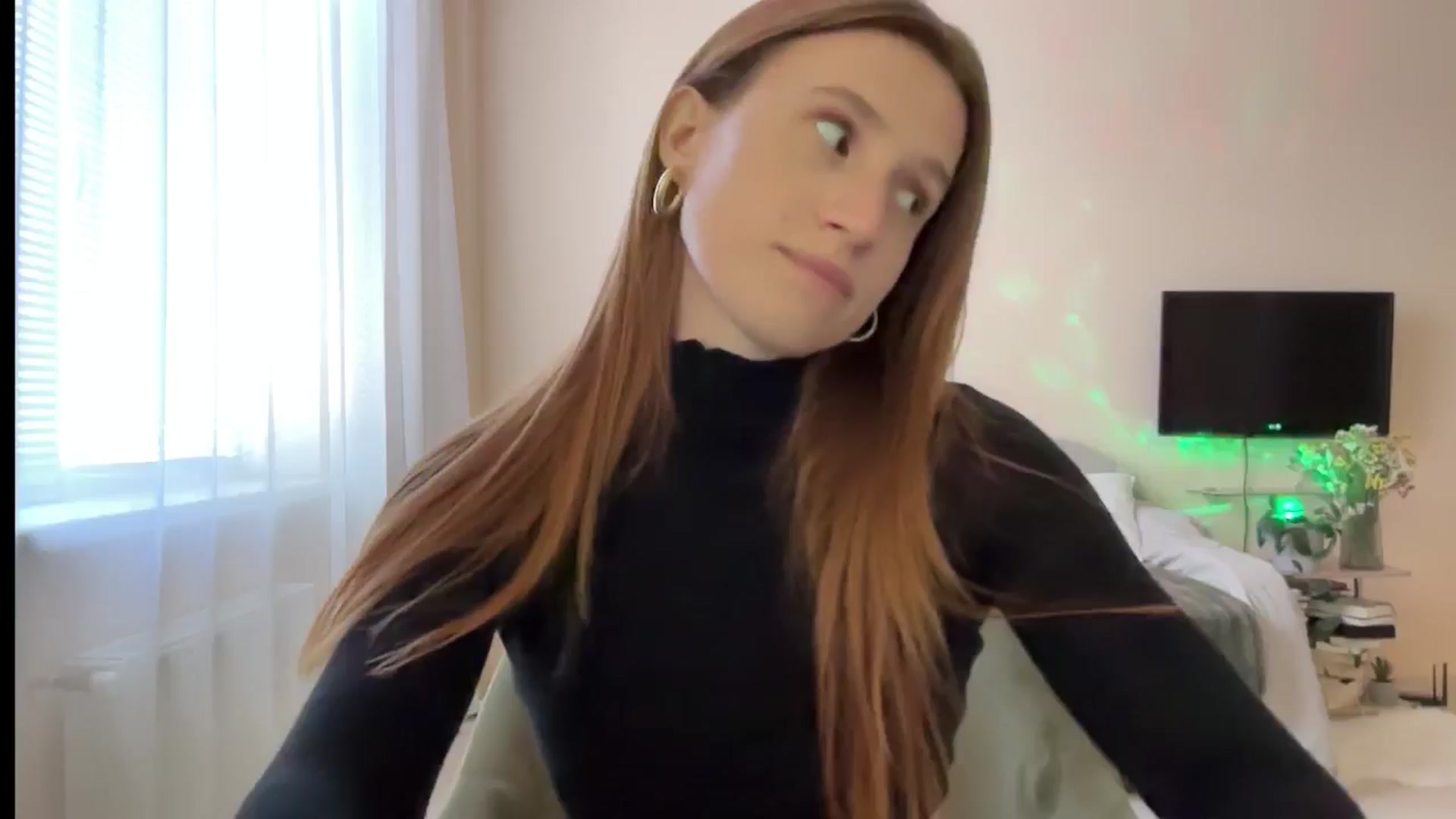 Gallery image thumbnail from LovelyBvnny's myfreecams stream on, 08/20/2024, 13:23 image 15 of 20
