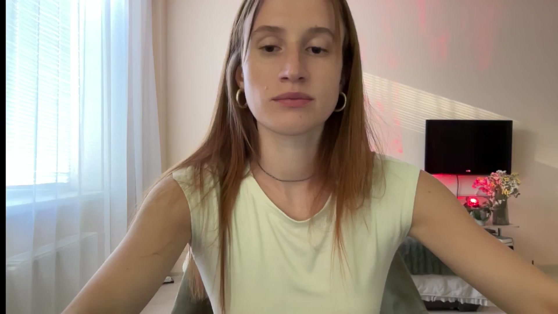Gallery image thumbnail from LovelyBvnny's myfreecams stream on, 08/20/2024, 16:03 image 6 of 20