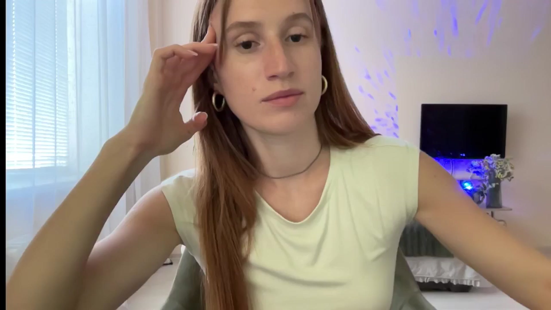 Gallery image thumbnail from LovelyBvnny's myfreecams stream on, 08/20/2024, 16:03 image 13 of 20