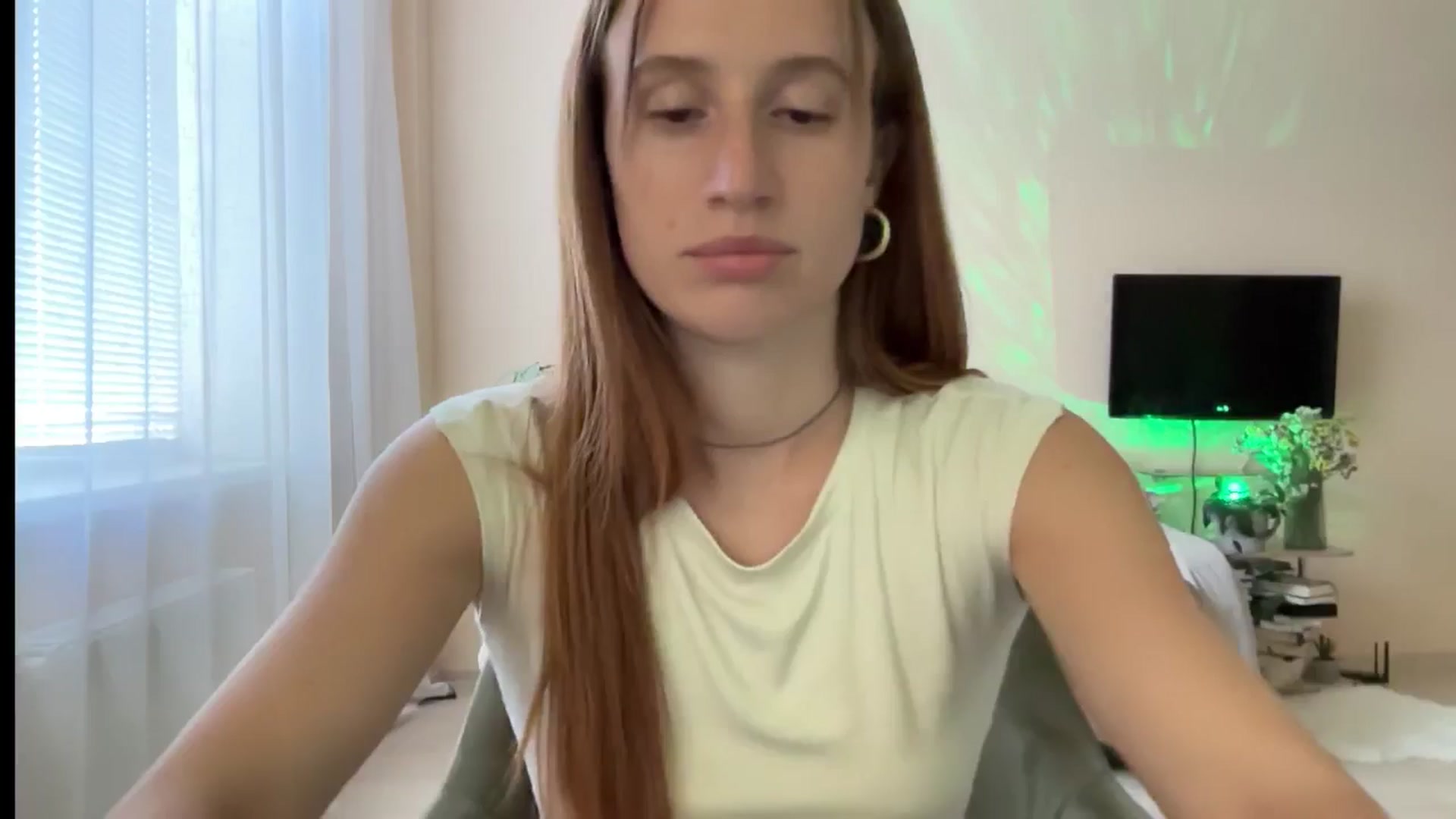 Gallery image thumbnail from LovelyBvnny's myfreecams stream on, 08/20/2024, 16:03 image 11 of 20