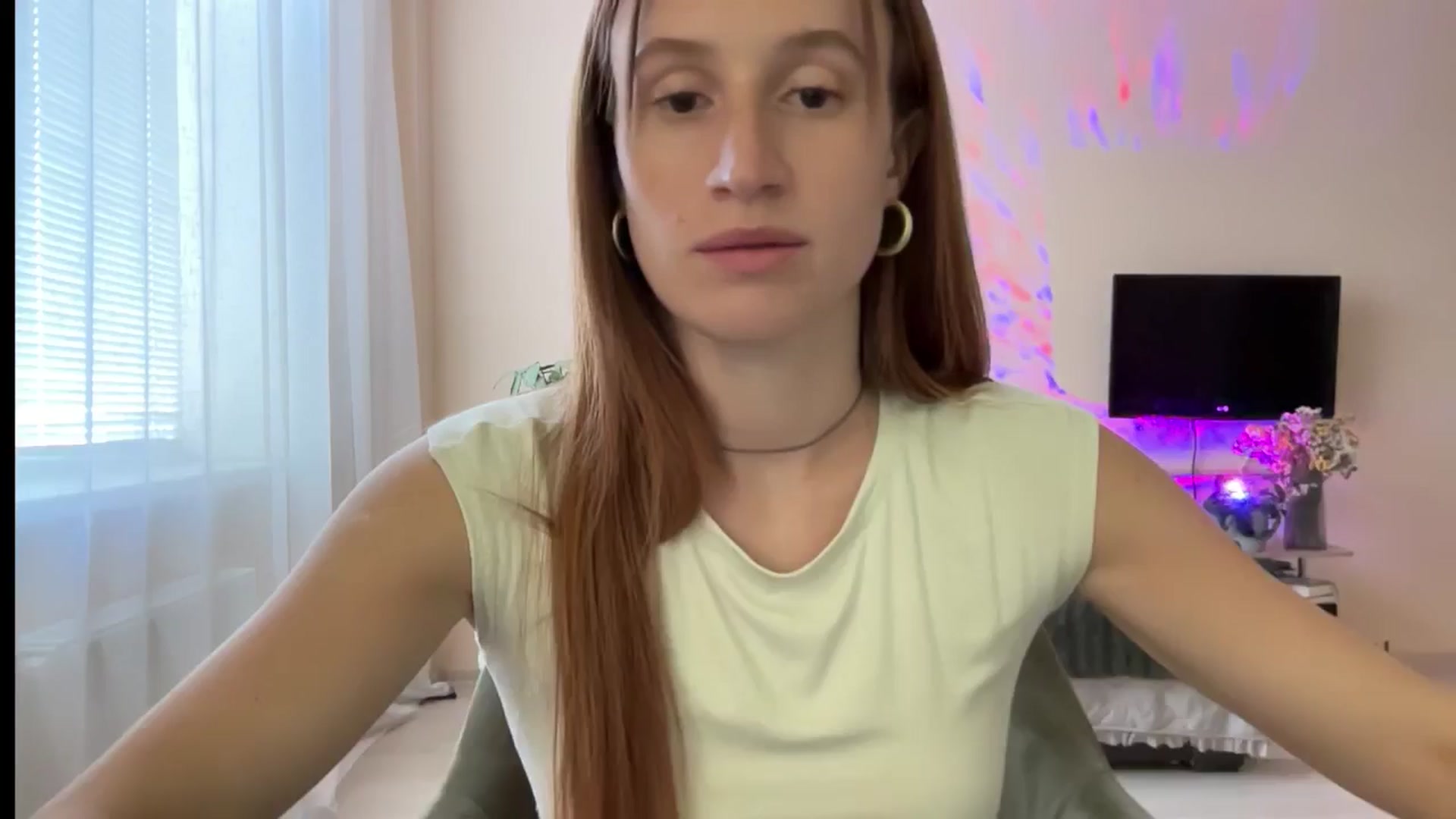 Gallery image thumbnail from LovelyBvnny's myfreecams stream on, 08/20/2024, 16:03 image 12 of 20