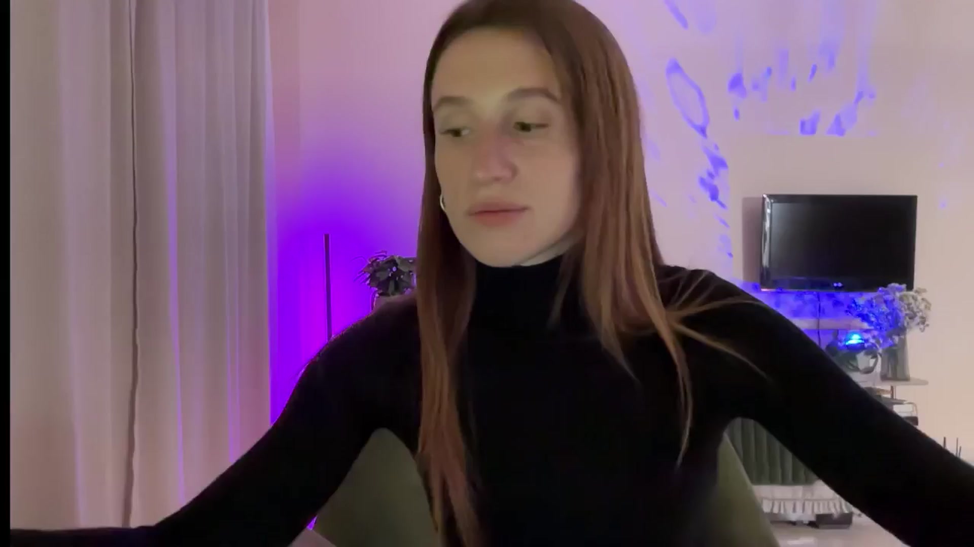 Gallery image thumbnail from LovelyBvnny's myfreecams stream on, 08/23/2024, 19:18 image 7 of 20