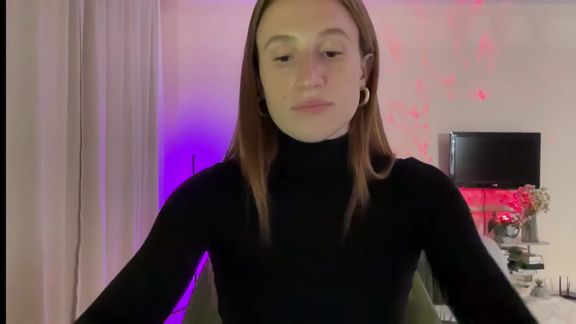 Gallery image thumbnail from LovelyBvnny's myfreecams stream on, 08/23/2024, 19:18 image 10 of 20