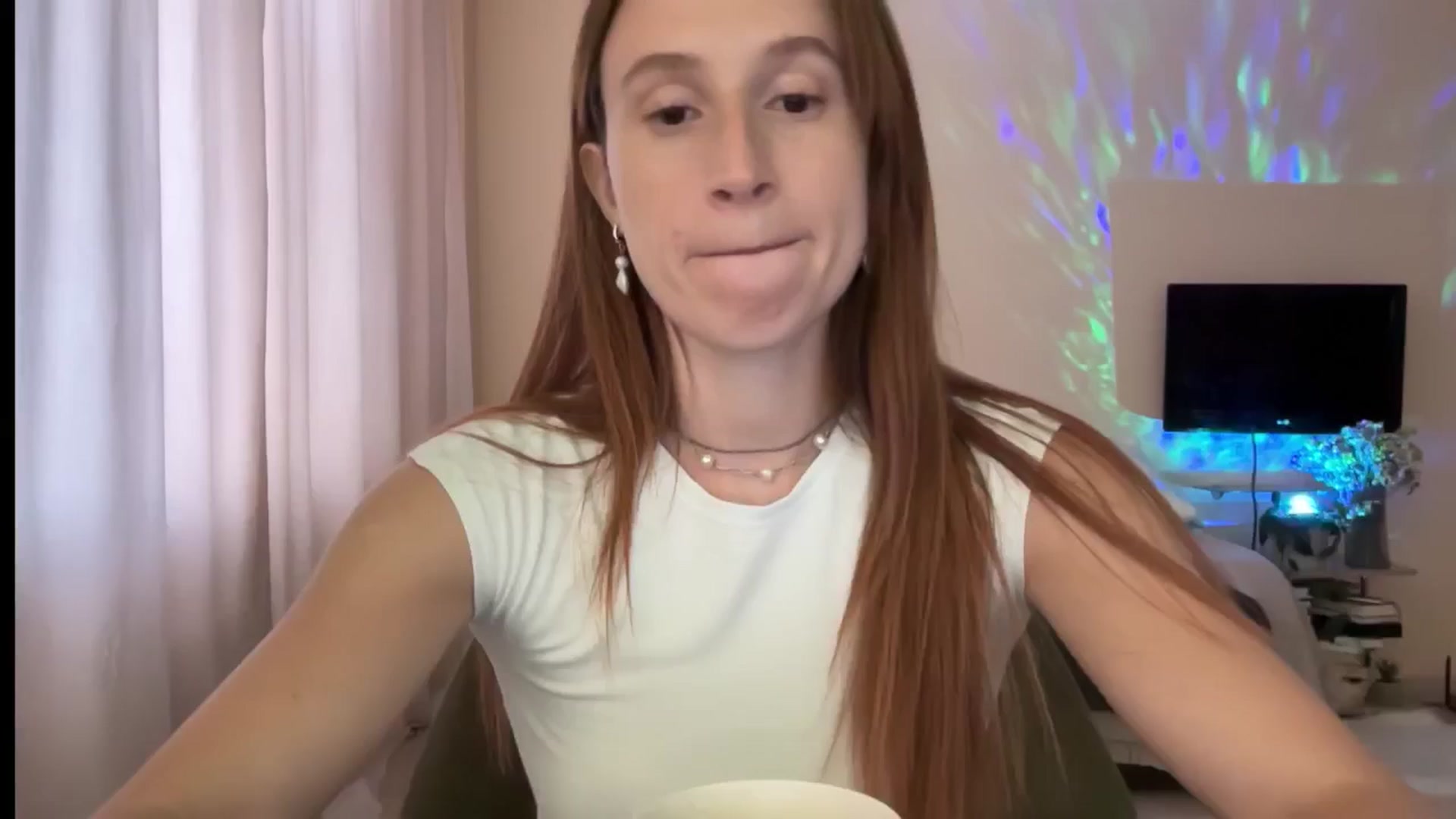 Gallery image thumbnail from LovelyBvnny's myfreecams stream on, 08/24/2024, 15:22 image 16 of 20