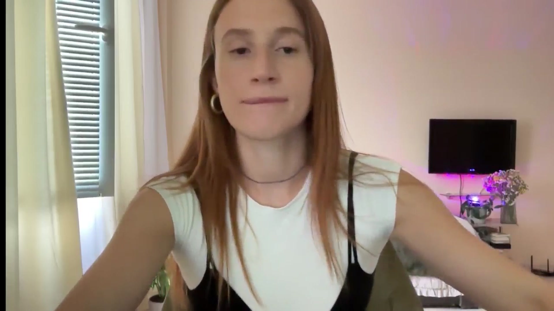 Gallery image thumbnail from LovelyBvnny's myfreecams stream on, 08/29/2024, 13:14 image 9 of 20