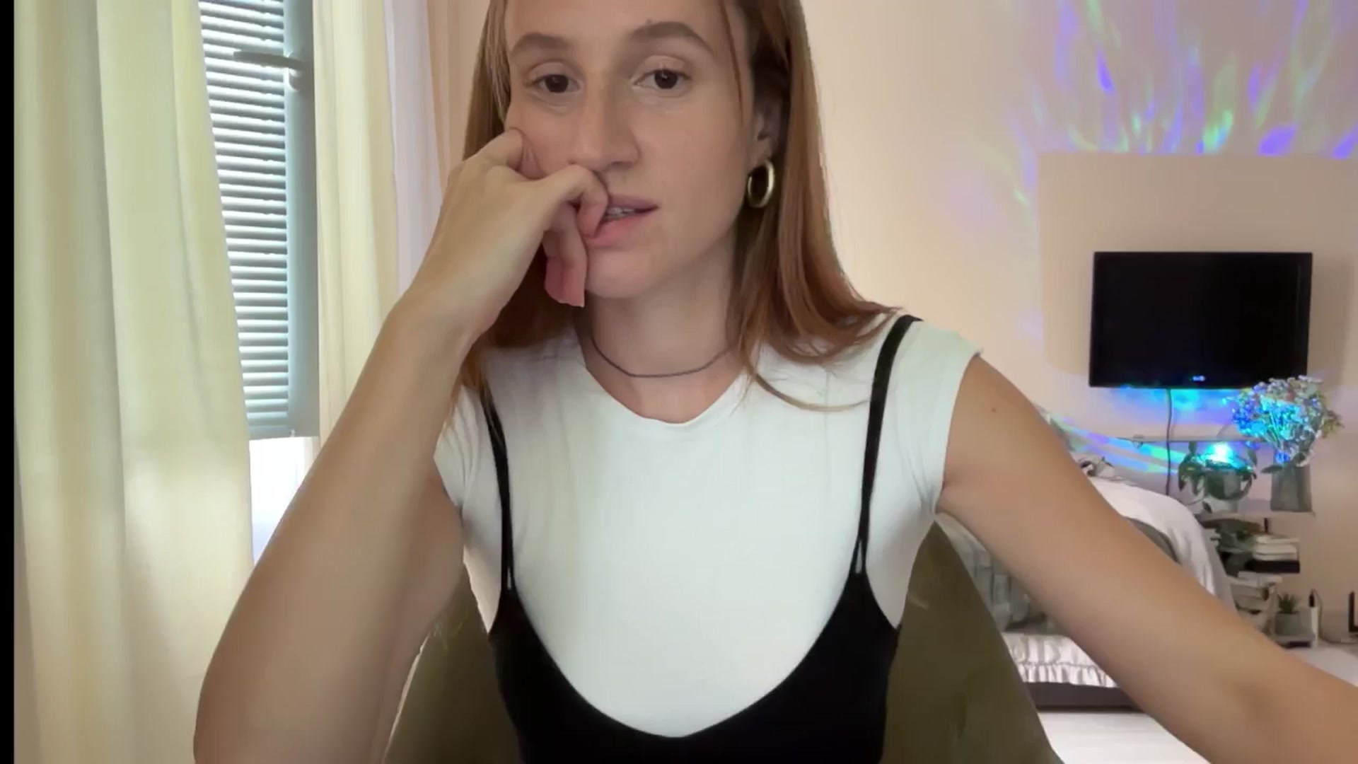 Gallery image thumbnail from LovelyBvnny's myfreecams stream on, 08/29/2024, 13:43 image 6 of 20