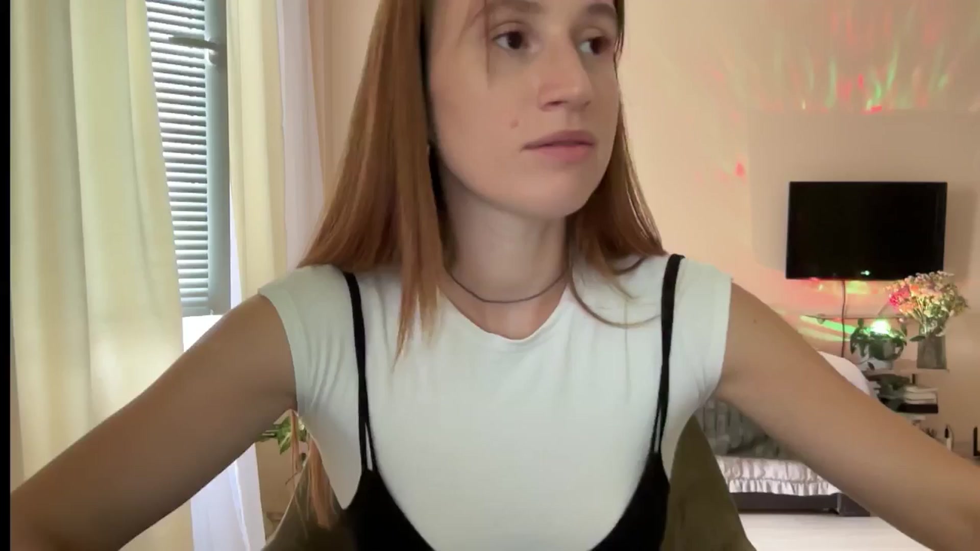 Gallery image thumbnail from LovelyBvnny's myfreecams stream on, 08/29/2024, 13:43 image 5 of 20