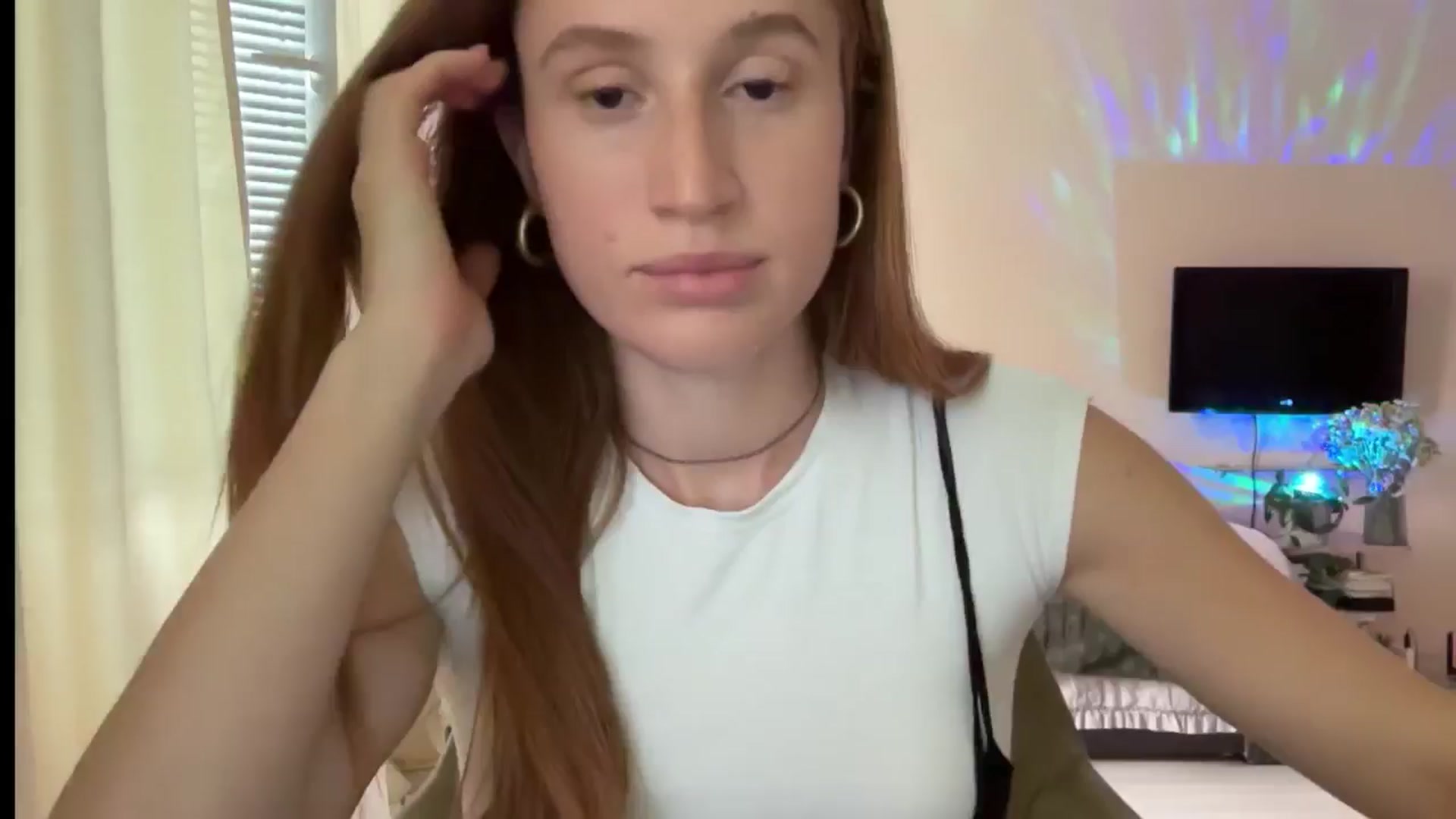 Gallery image thumbnail from LovelyBvnny's myfreecams stream on, 08/29/2024, 15:44 image 1 of 20