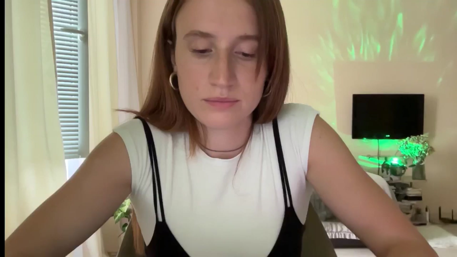 Gallery image thumbnail from LovelyBvnny's myfreecams stream on, 08/29/2024, 15:44 image 18 of 20