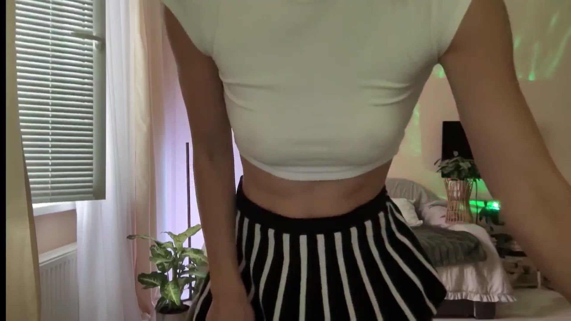 Gallery image thumbnail from LovelyBvnny's myfreecams stream on, 09/04/2024, 15:38 image 10 of 20