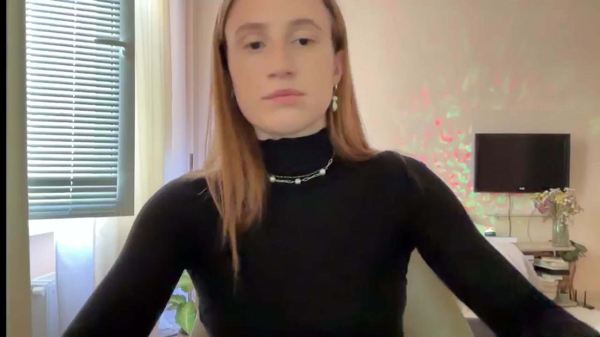 Gallery image thumbnail from LovelyBvnny's myfreecams stream on, 09/17/2024, 15:28 image 2 of 20